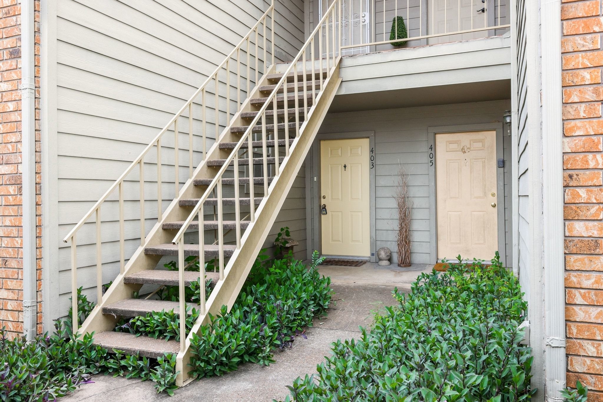 10615 Briar Forest Drive 403 Property Photo 1