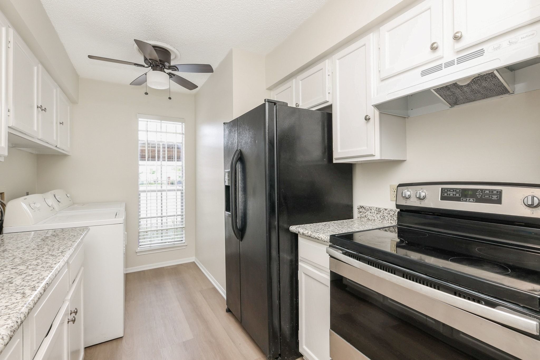 10615 Briar Forest Drive 403 Property Photo 5