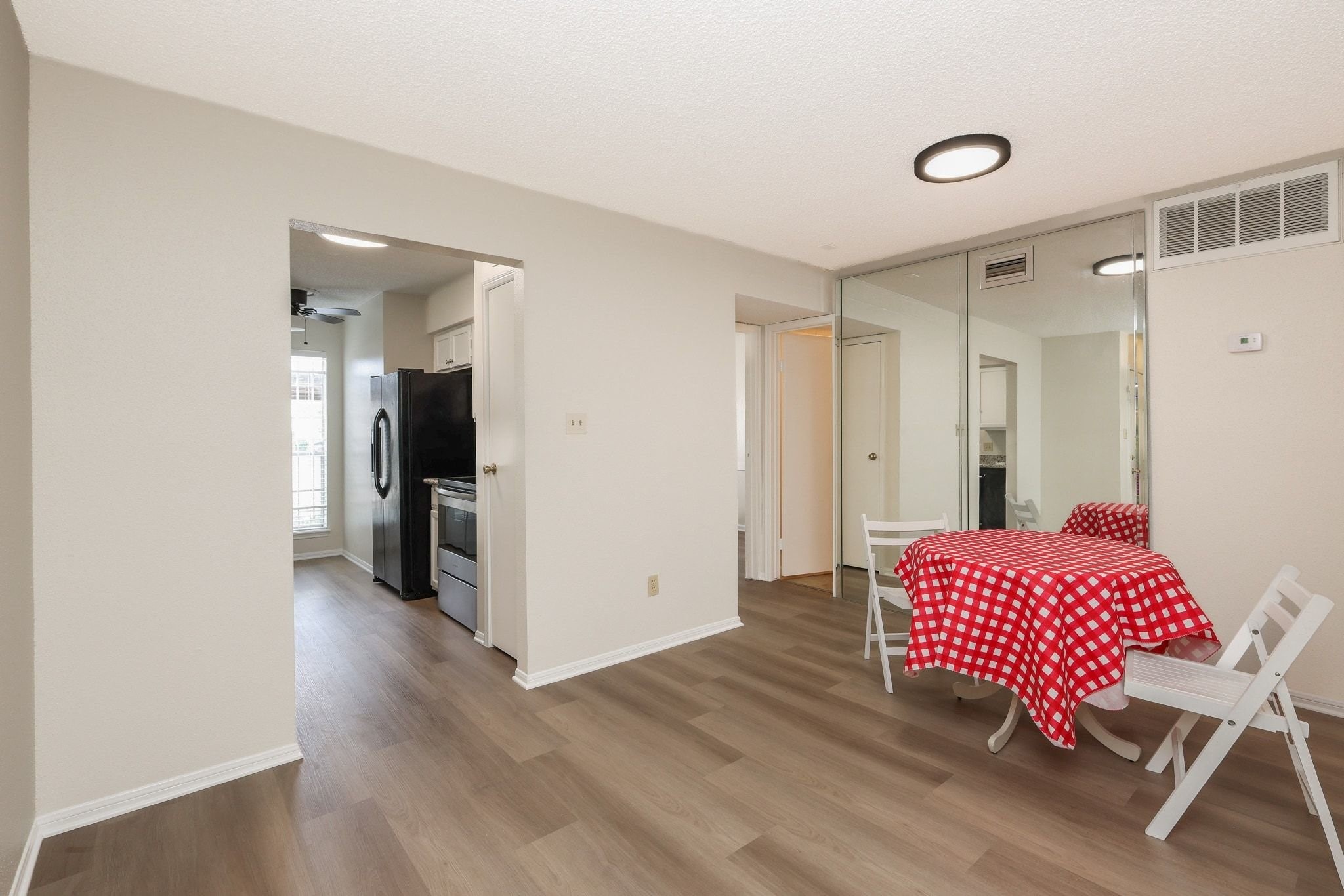 10615 Briar Forest Drive 403 Property Photo 8