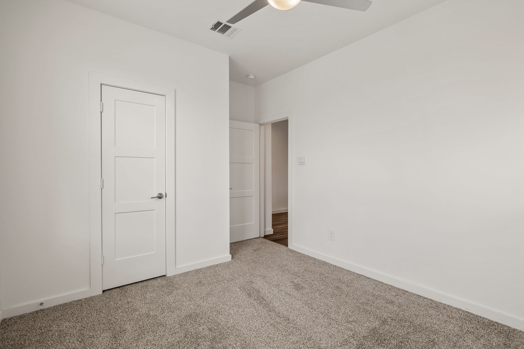 125 Aurora Springs Drive Property Photo 17
