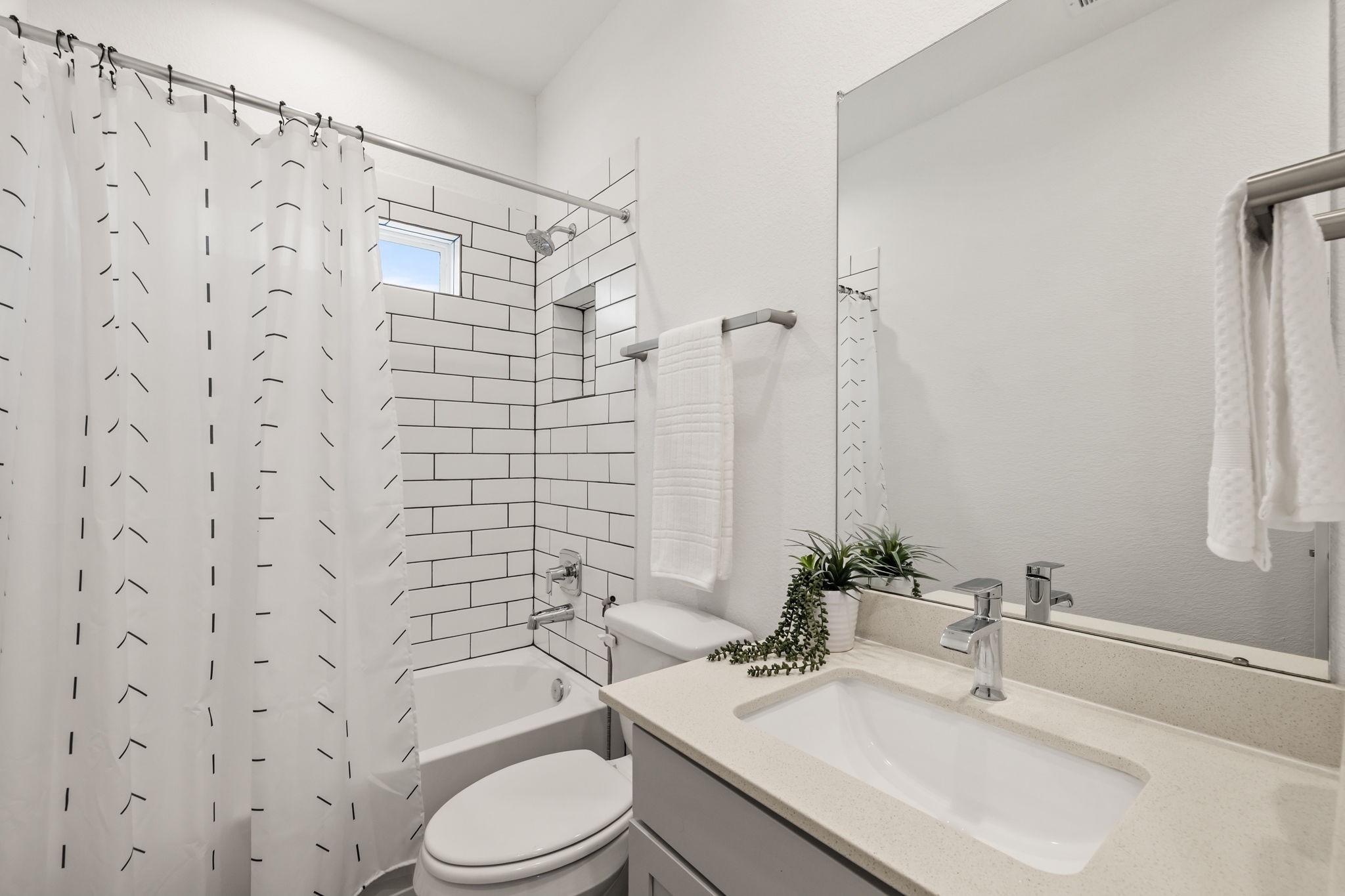 125 Aurora Springs Drive Property Photo 18