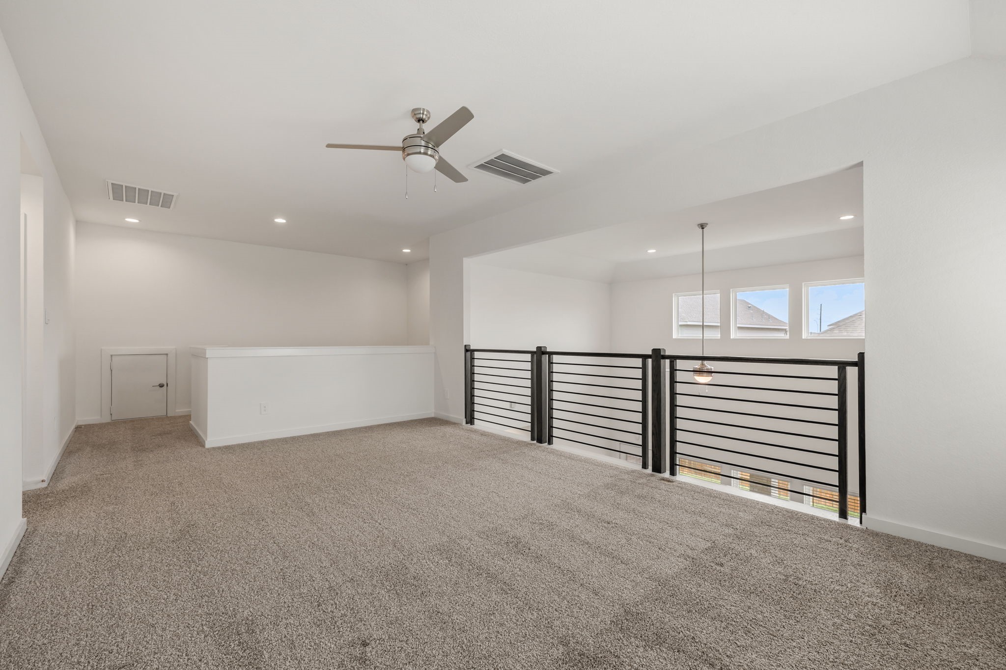 125 Aurora Springs Drive Property Photo 21