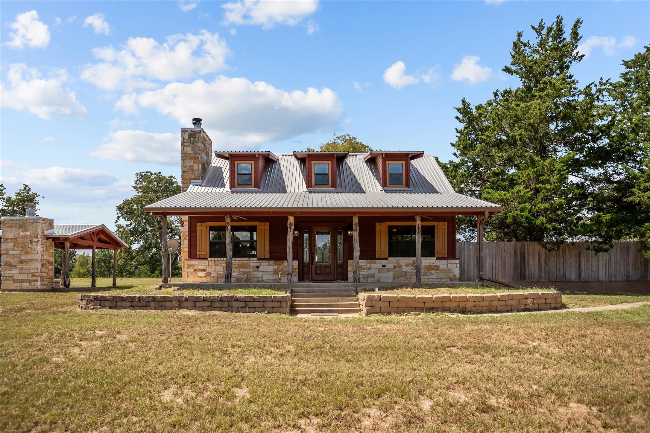 2399 Cr 1885 Property Photo 1