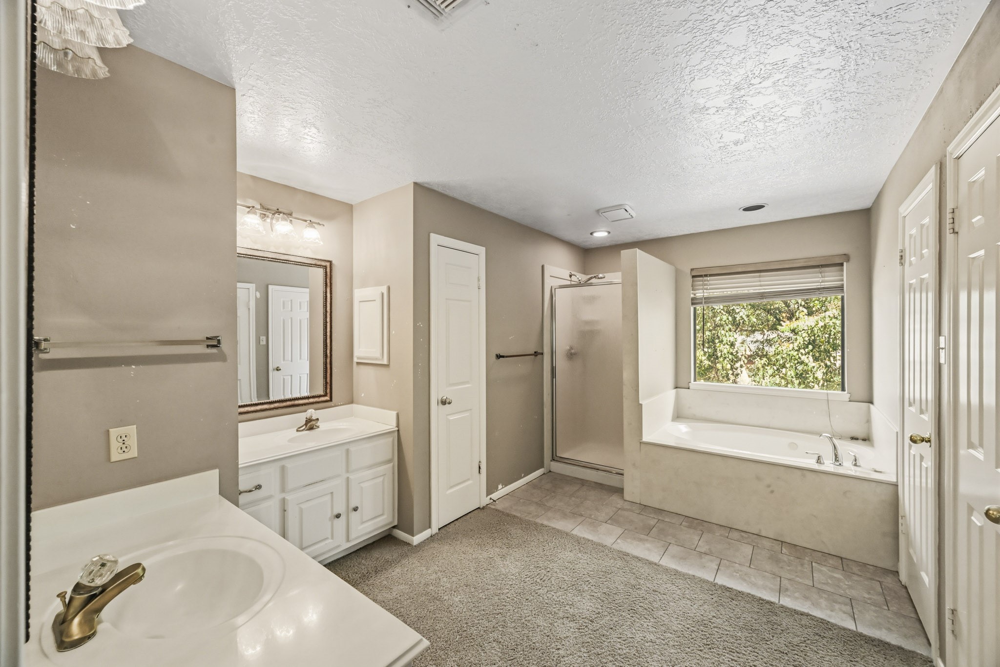 17010 Quiet Dale Court Property Photo 12