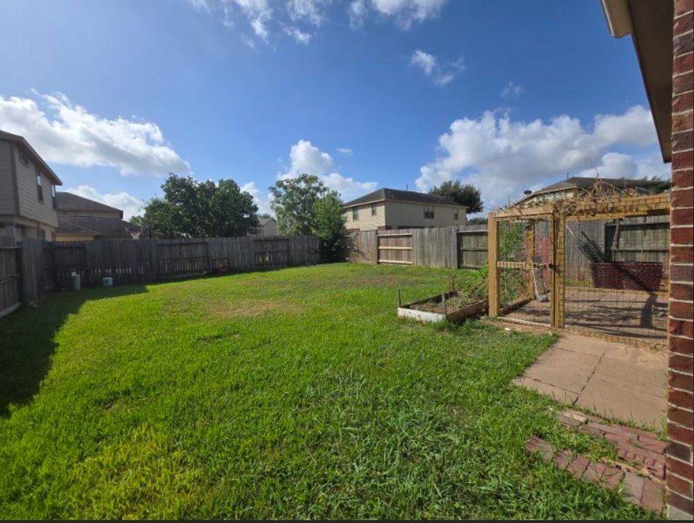 18611 White Ash Ln Property Photo 14