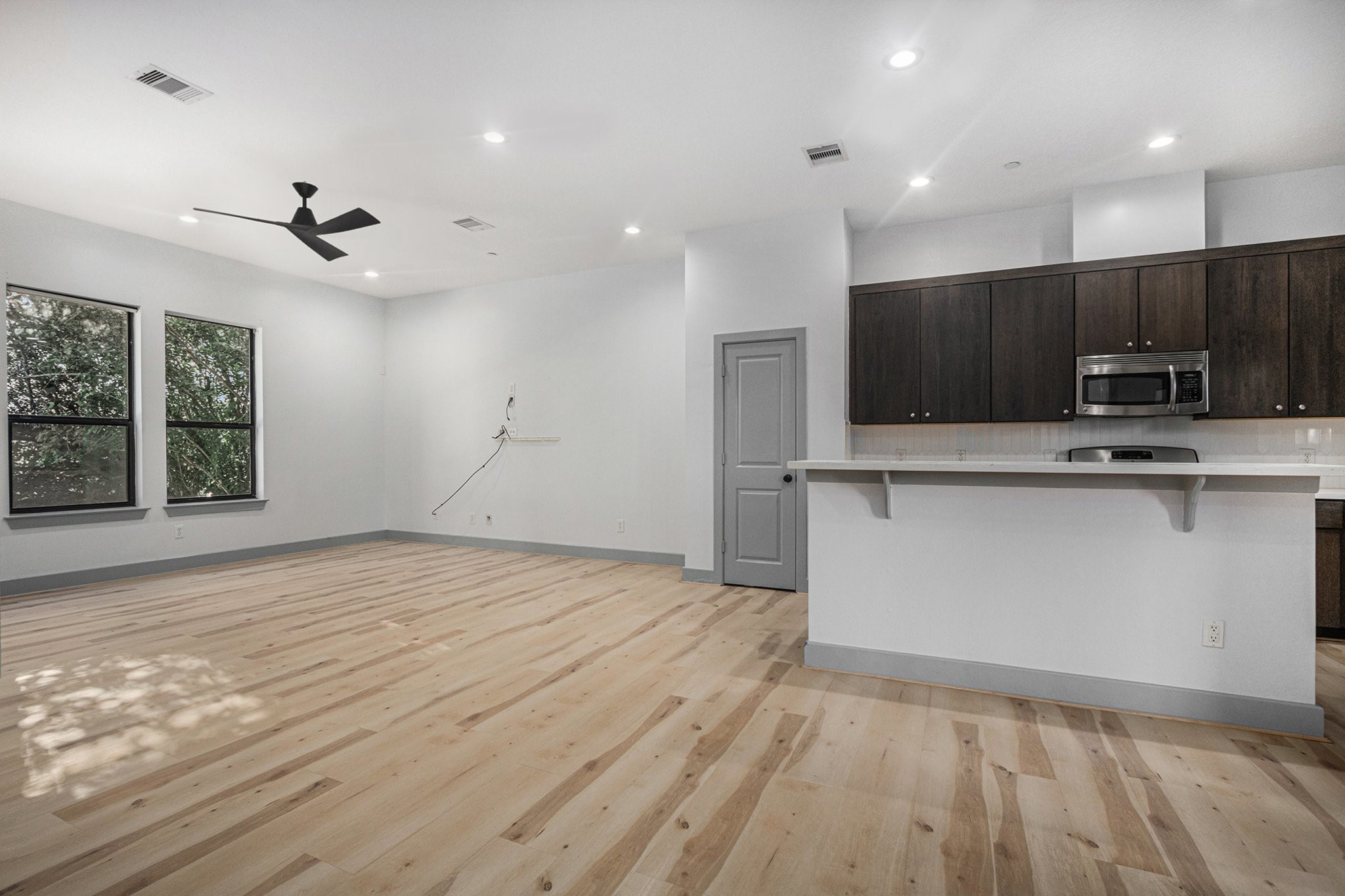 2422 Navigation Boulevard G Property Photo 3