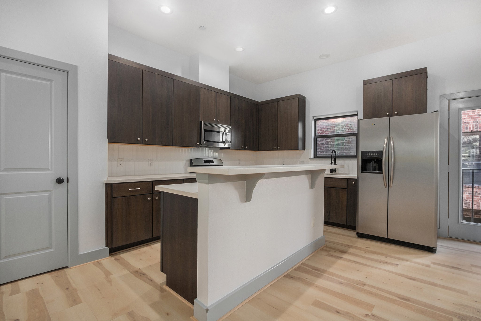 2422 Navigation Boulevard G Property Photo 4