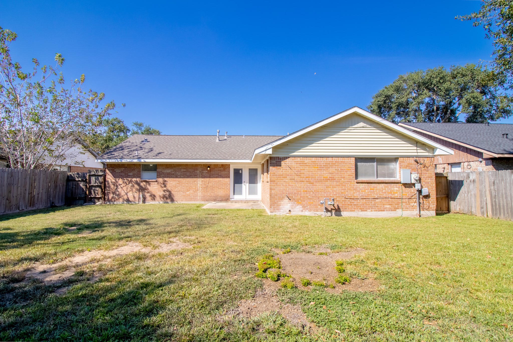 2202 Cherrybrook Lane Property Photo 5