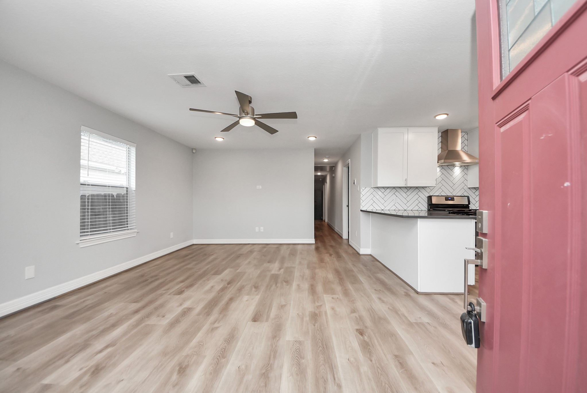 821 E 36th Street Property Photo 15