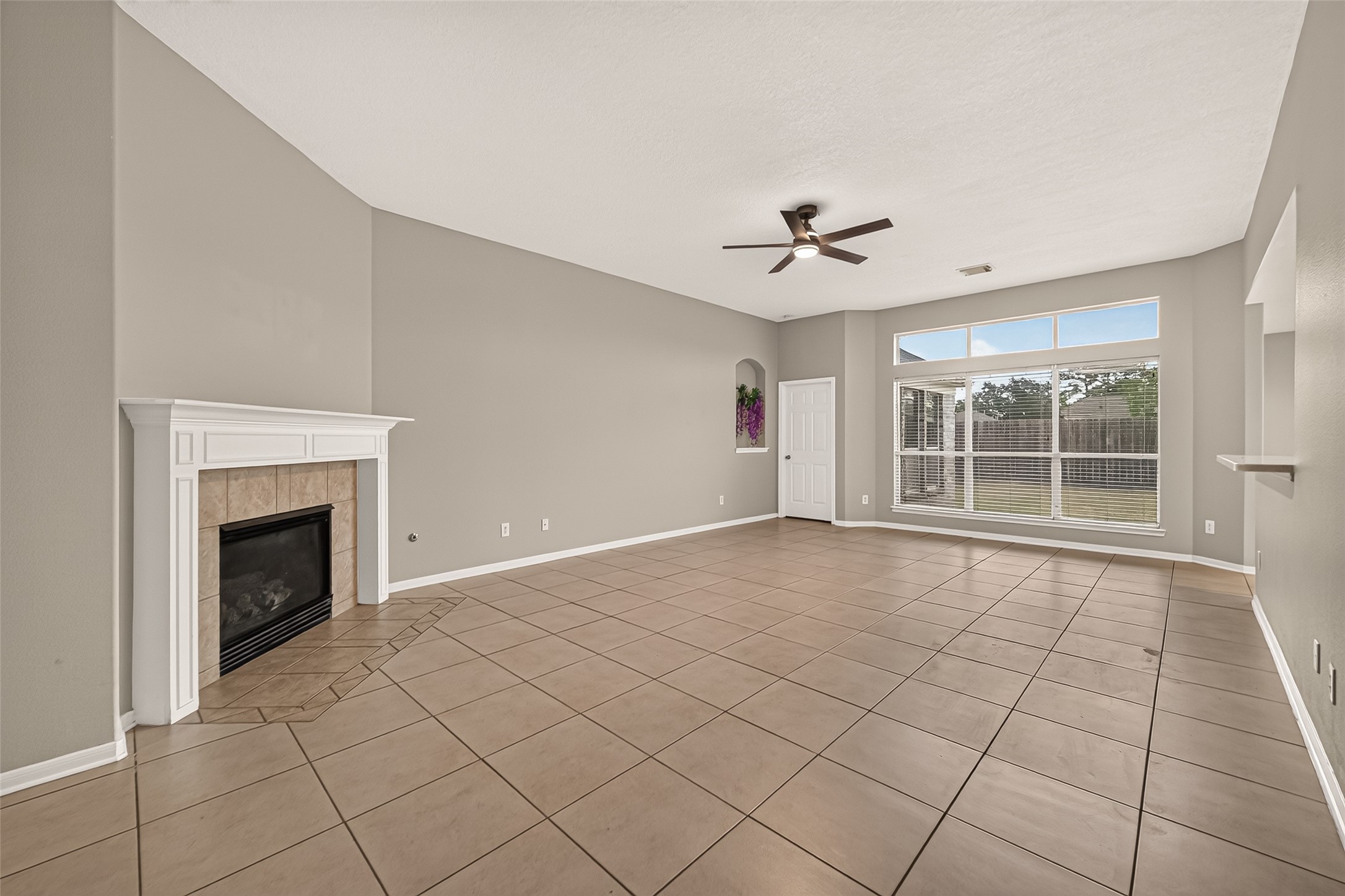 23922 Shaw Perry Lane Property Photo 6