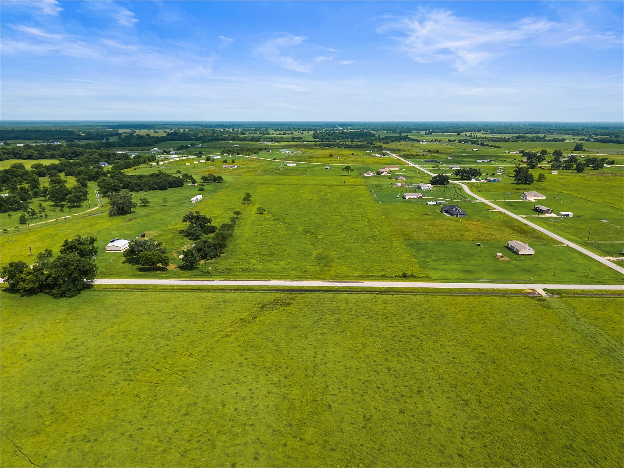0 Cr100 Property Photo 1