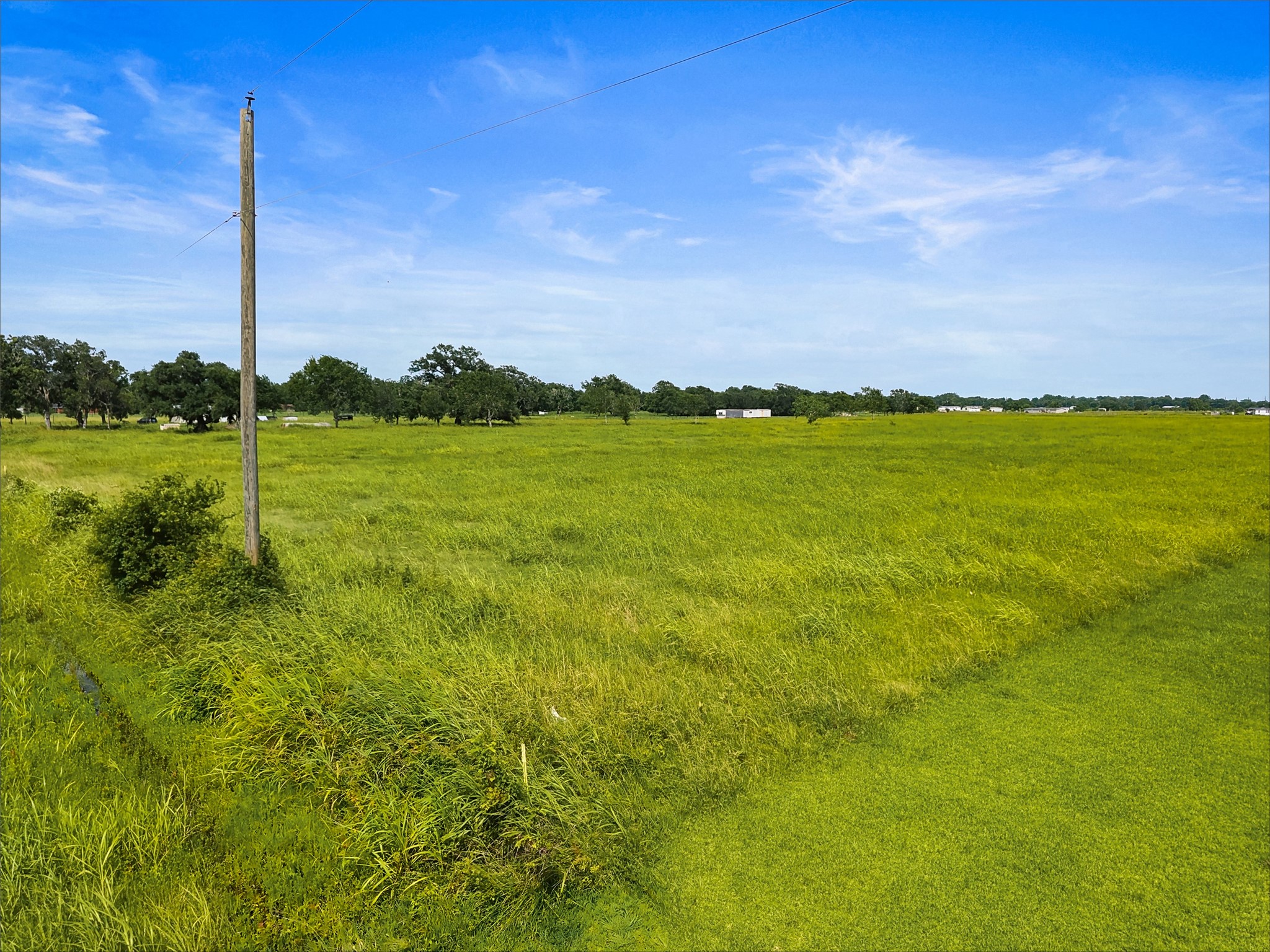 0 Cr100 Property Photo 8