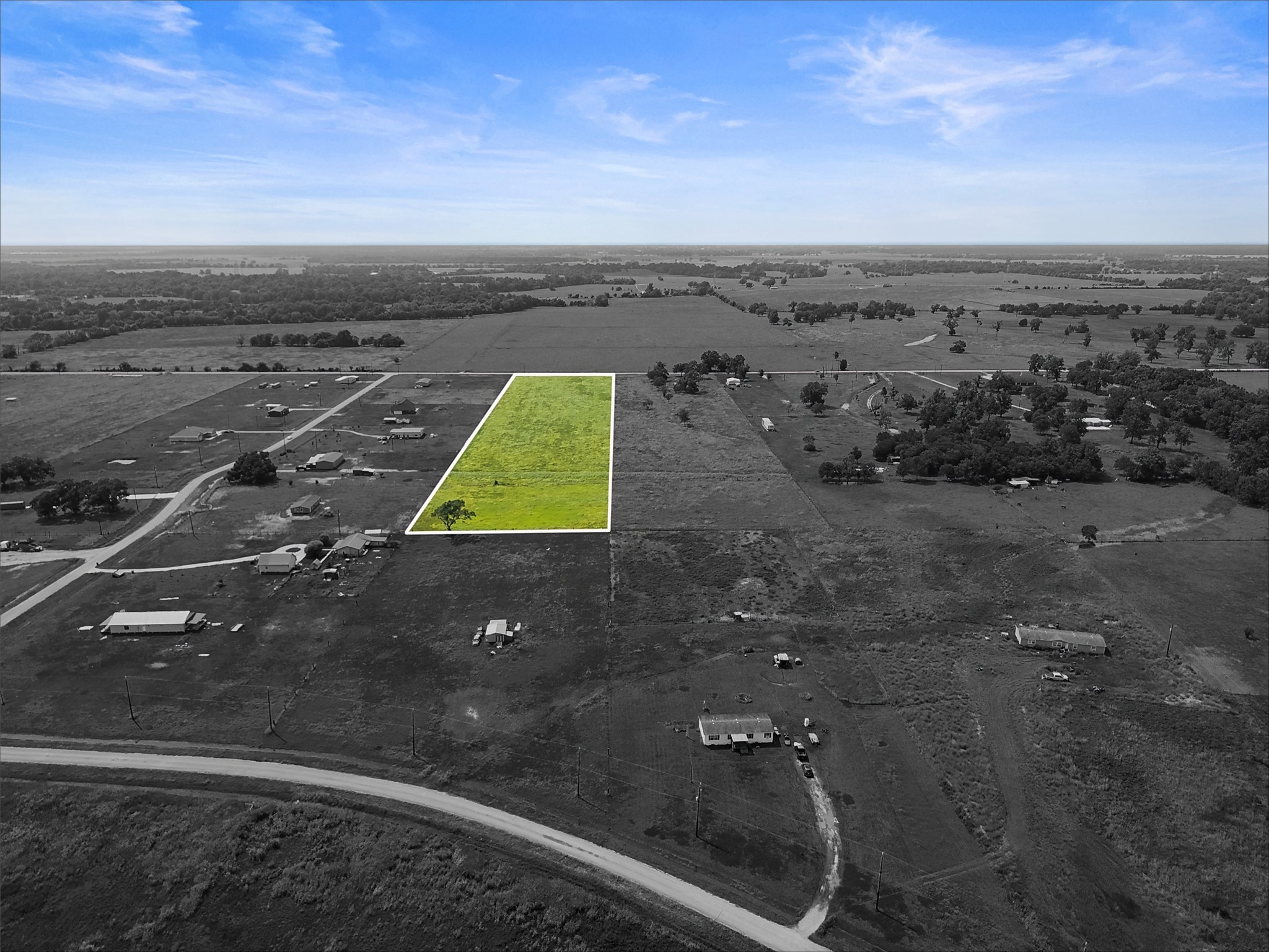 0 Cr100 Property Photo 13