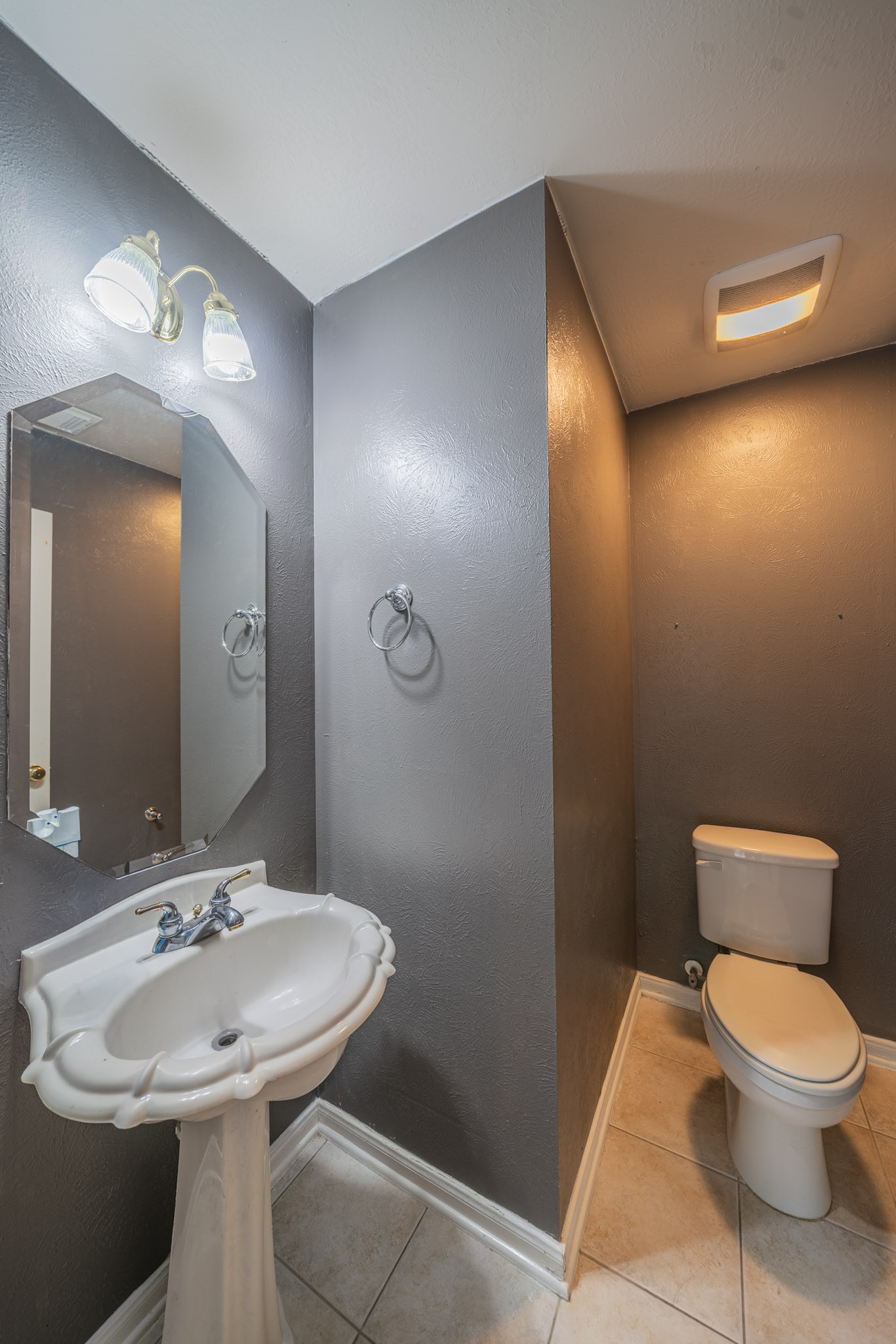 17307 Celeste River Court Property Photo 28
