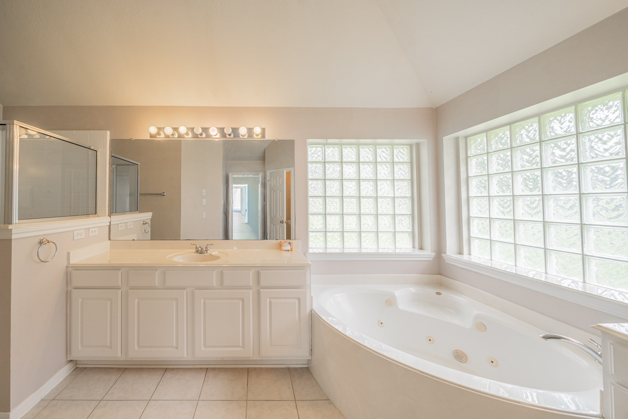 17307 Celeste River Court Property Photo 40