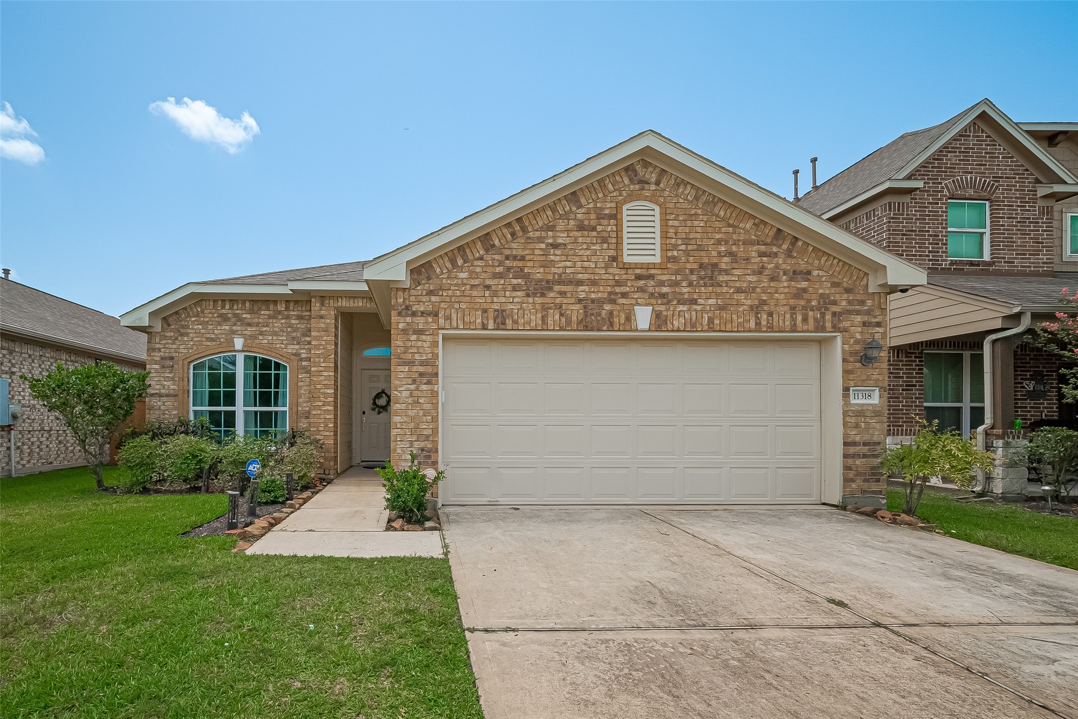 11318 Eagle Branch Drive Property Photo 1