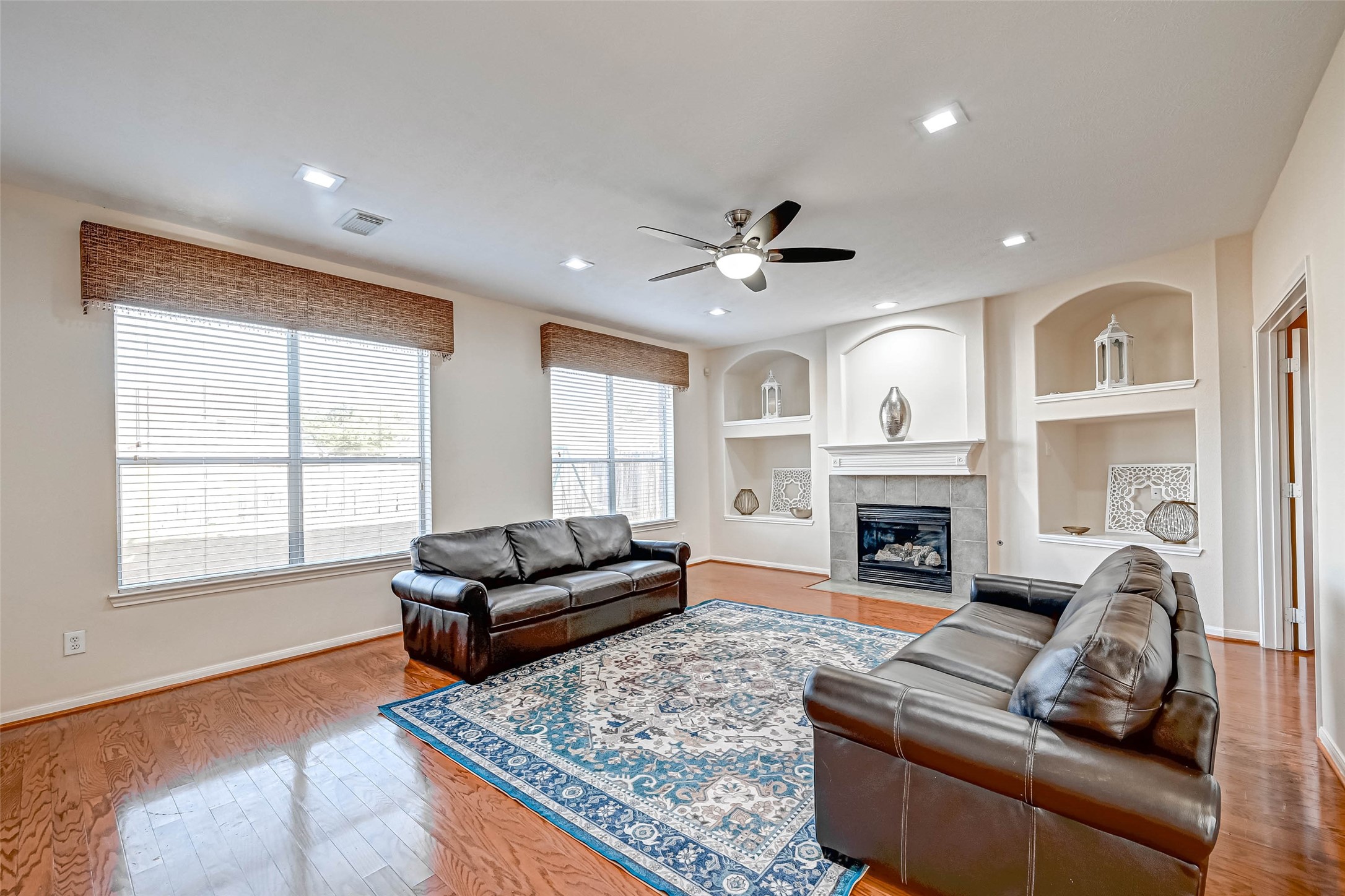 10626 Hillsdale Bridge Lane Property Photo 12