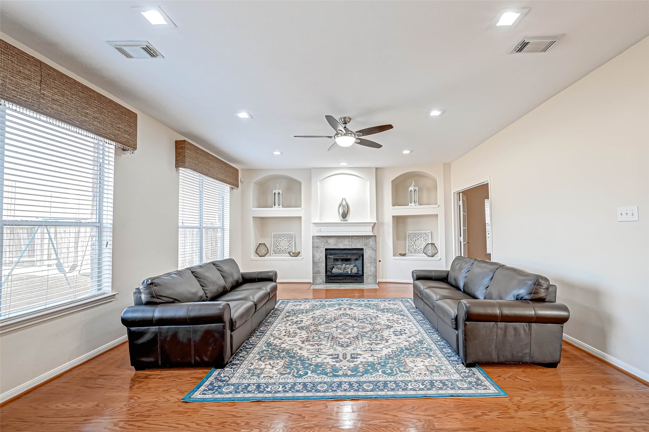 10626 Hillsdale Bridge Lane Property Photo 13