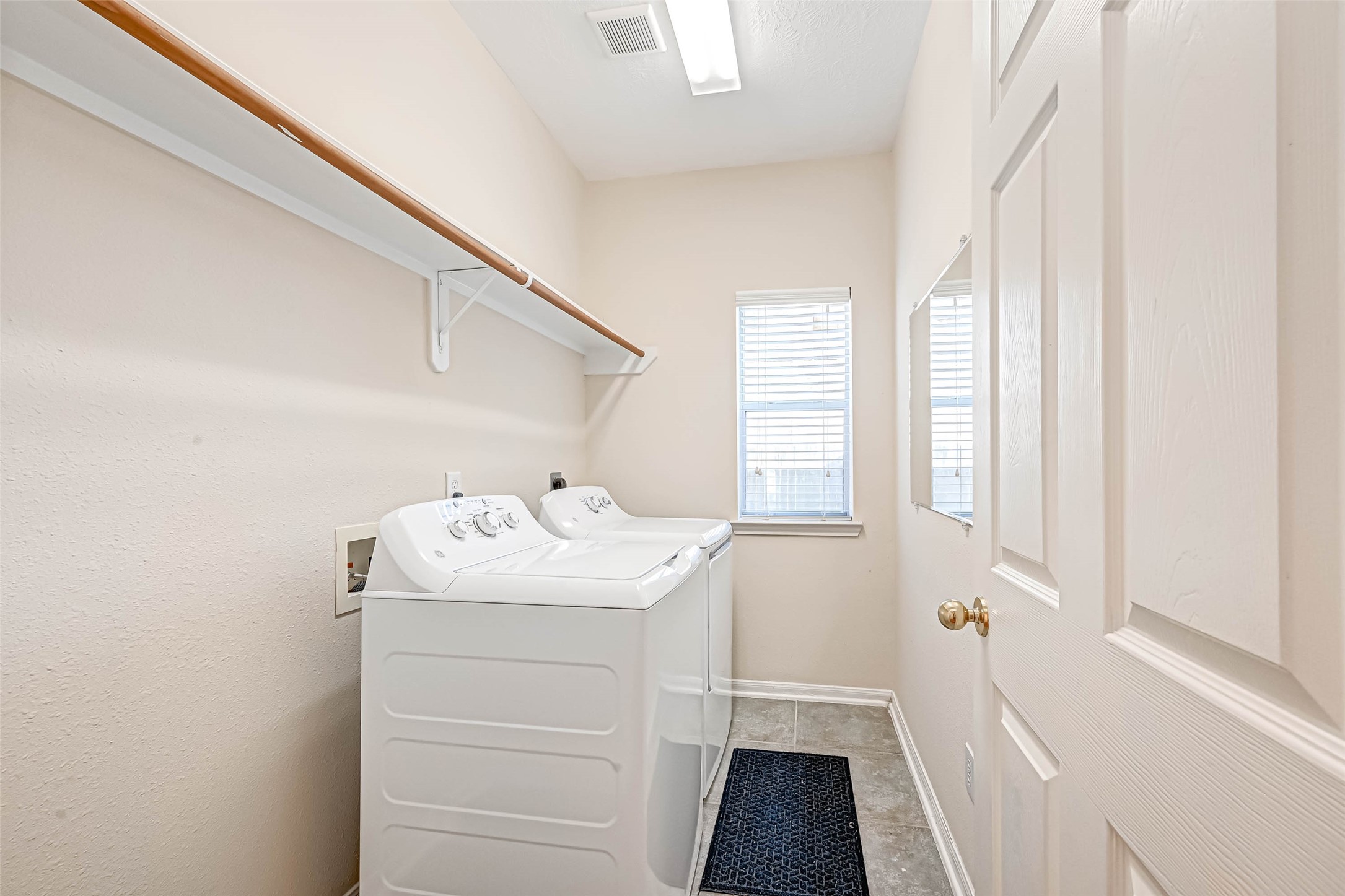 10626 Hillsdale Bridge Lane Property Photo 26