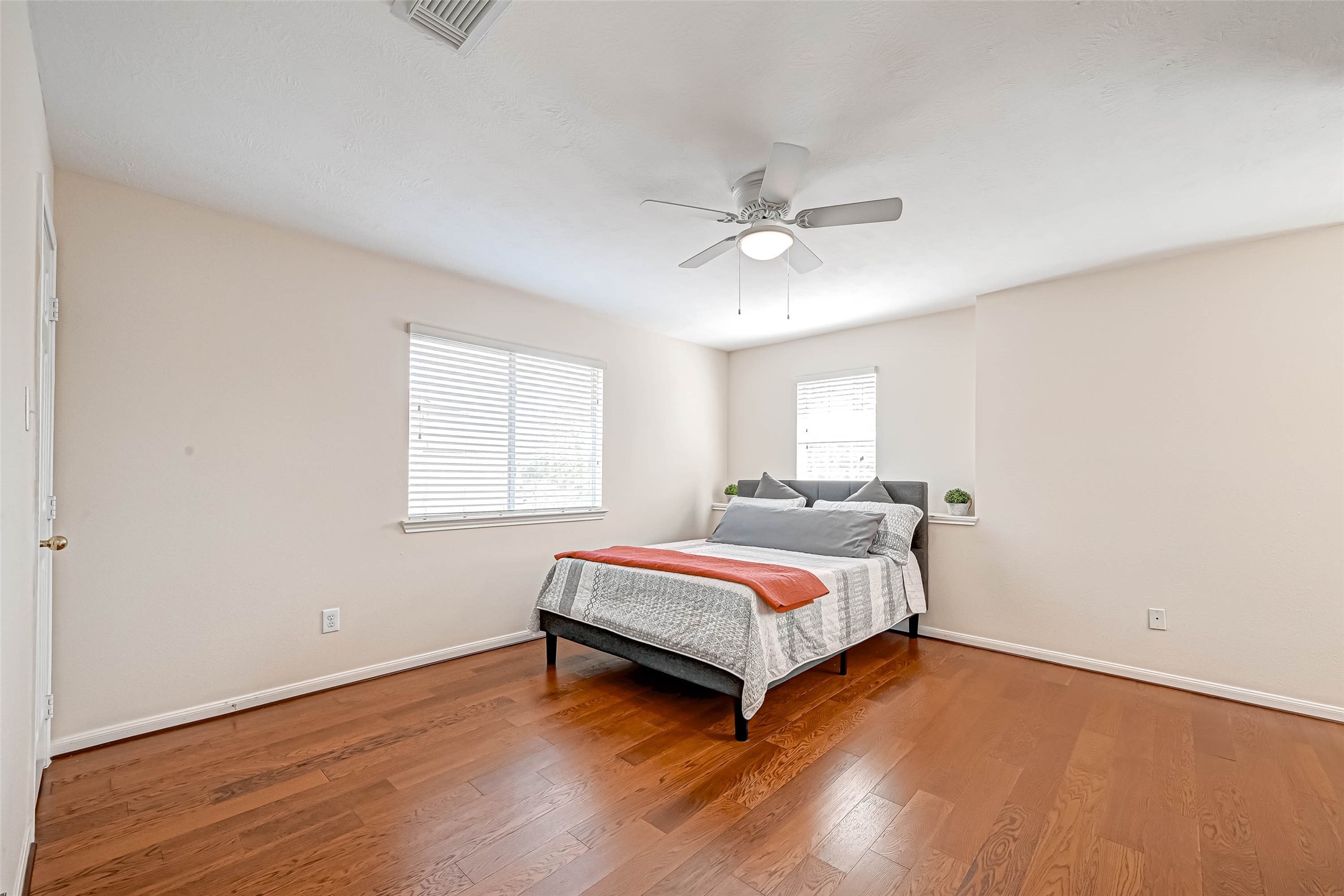10626 Hillsdale Bridge Lane Property Photo 33