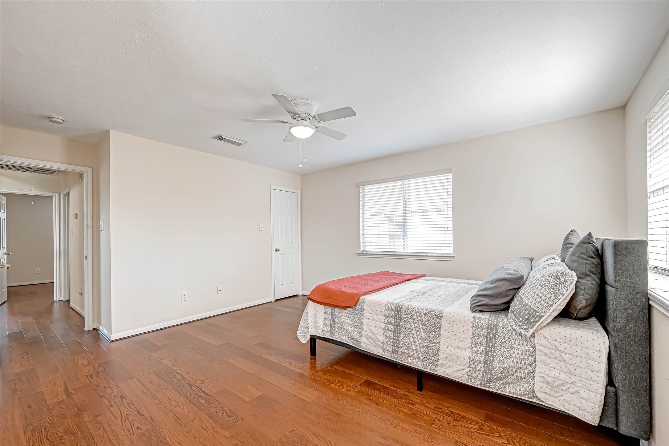 10626 Hillsdale Bridge Lane Property Photo 34