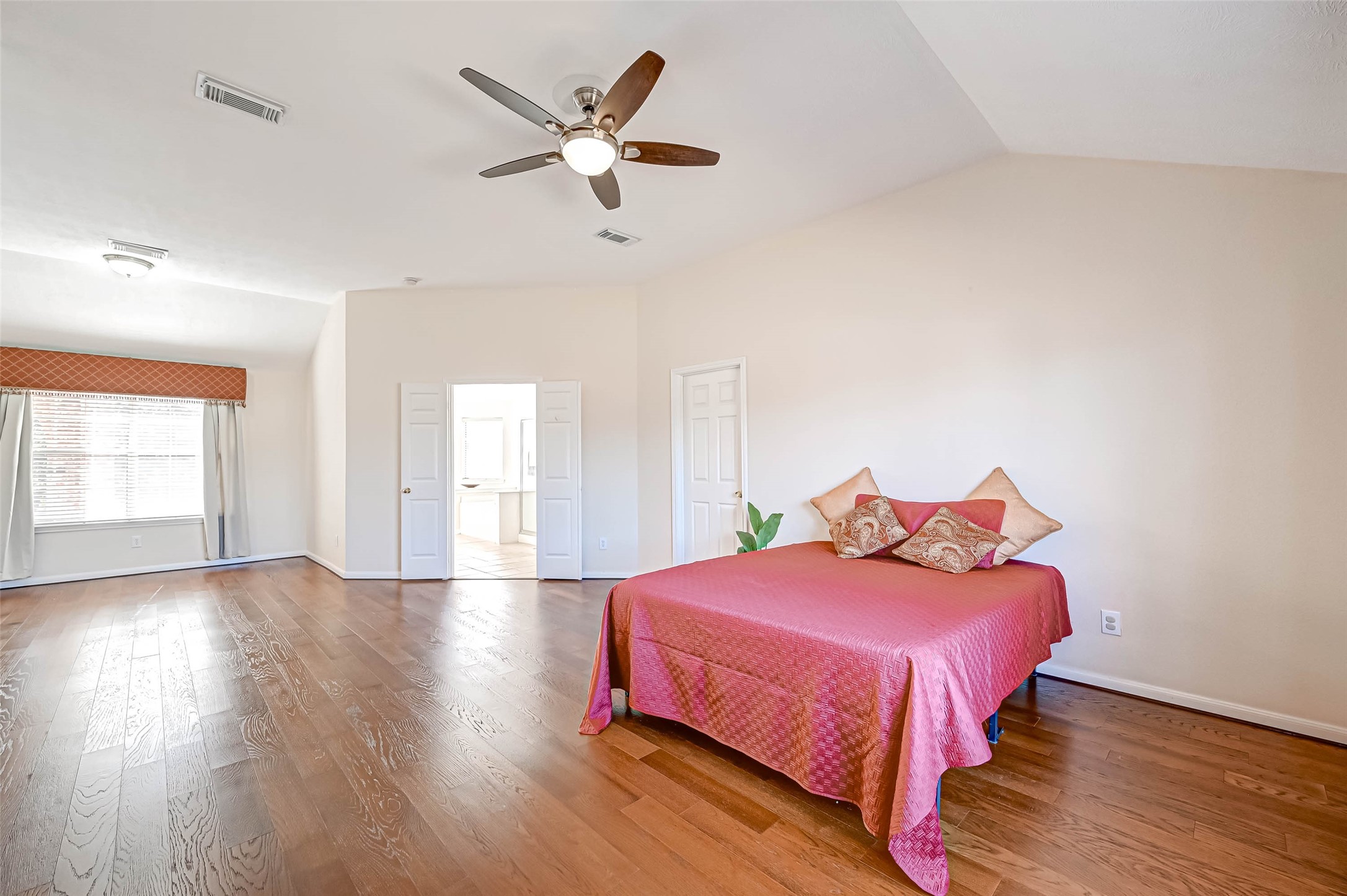 10626 Hillsdale Bridge Lane Property Photo 37