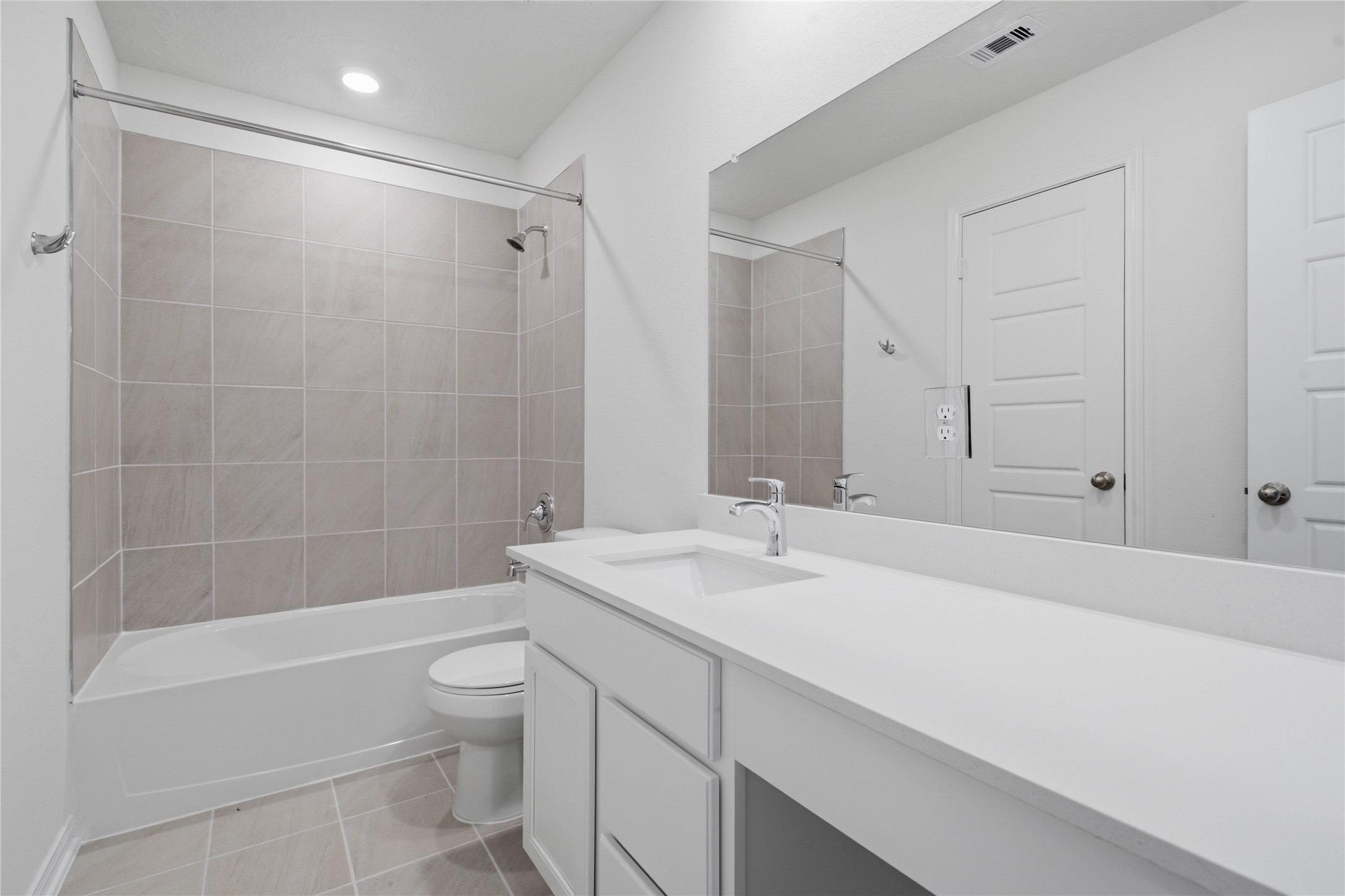 7215 Willow Meadow Lane Property Photo 7