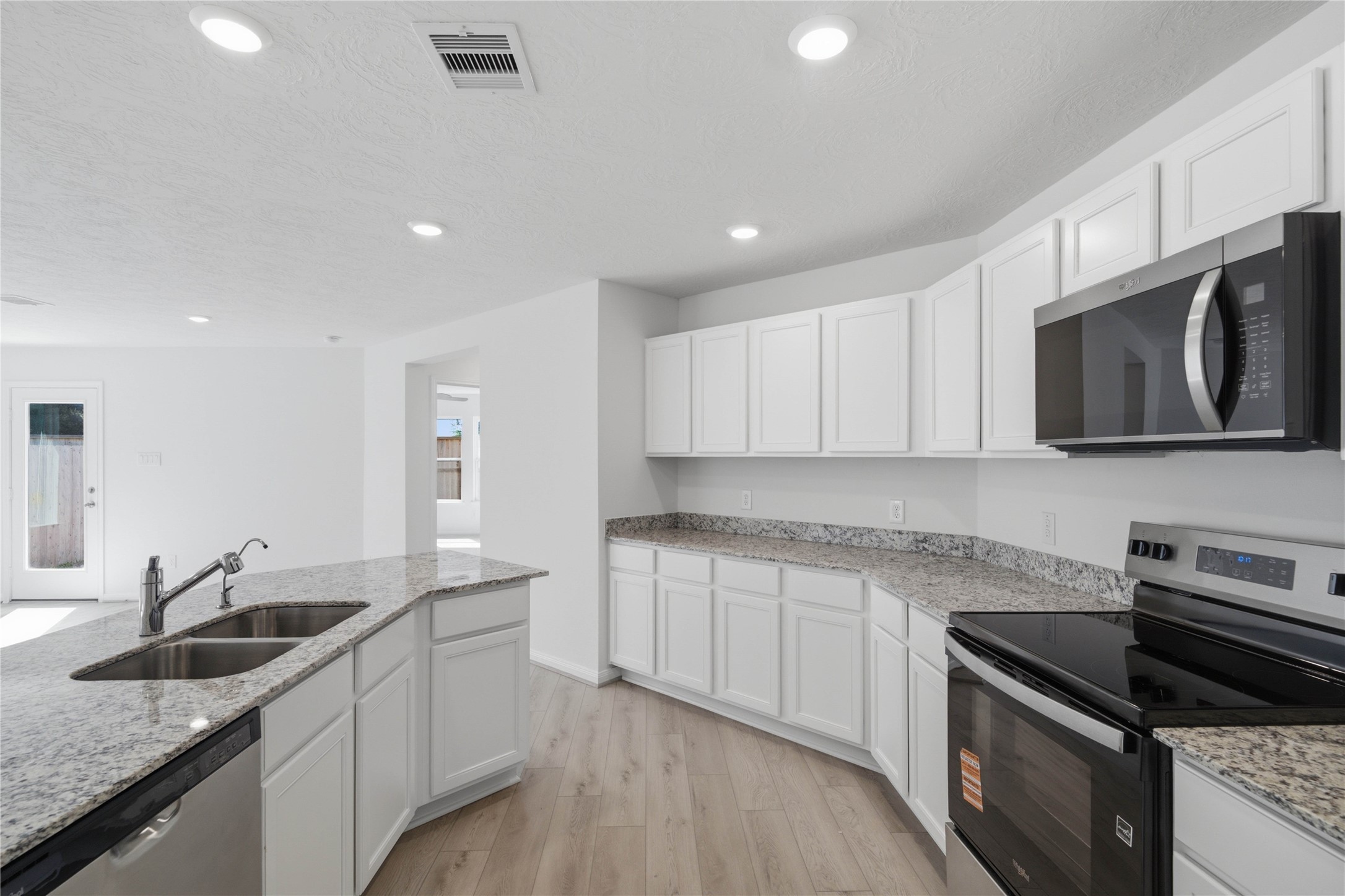 7215 Willow Meadow Lane Property Photo 11