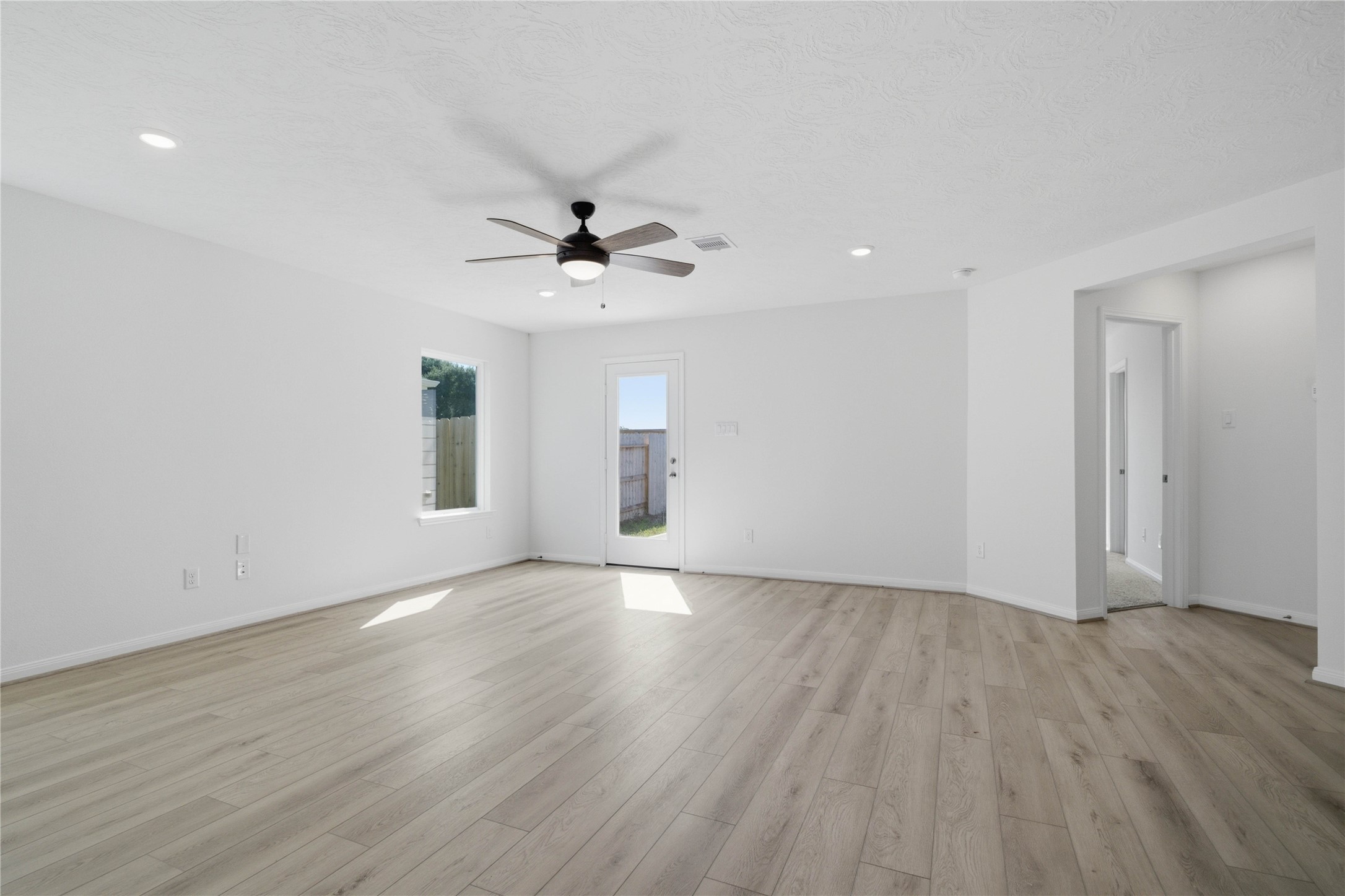 7215 Willow Meadow Lane Property Photo 15