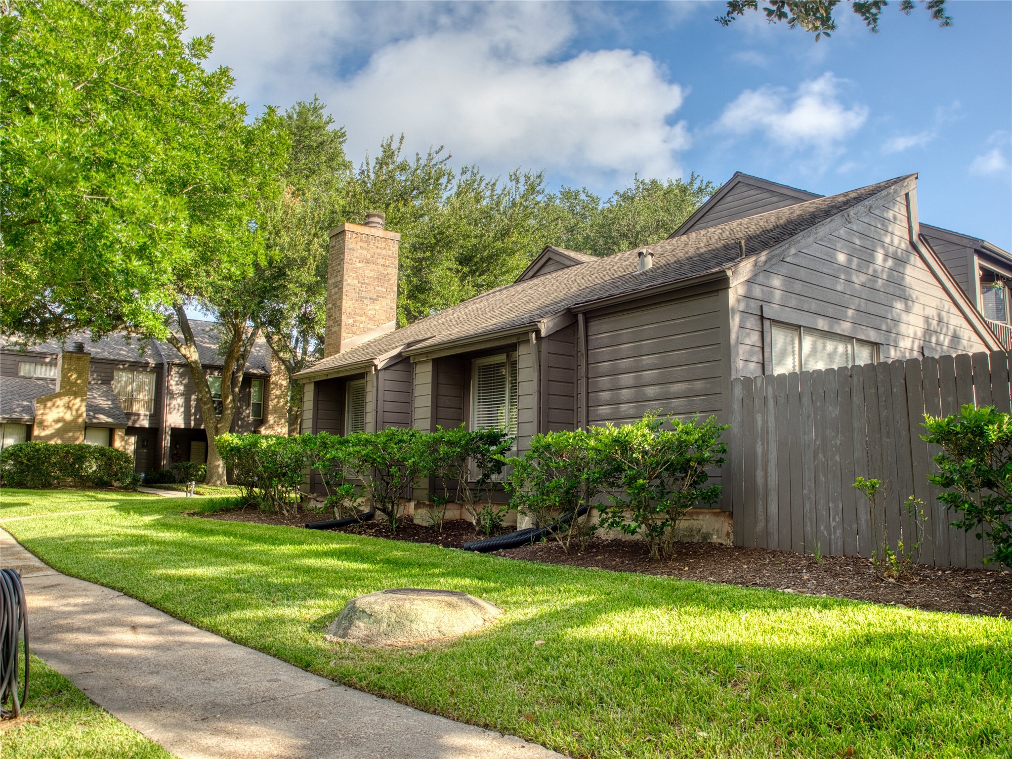 16550 Space Center Boulevard Boulevard Property Photo 2