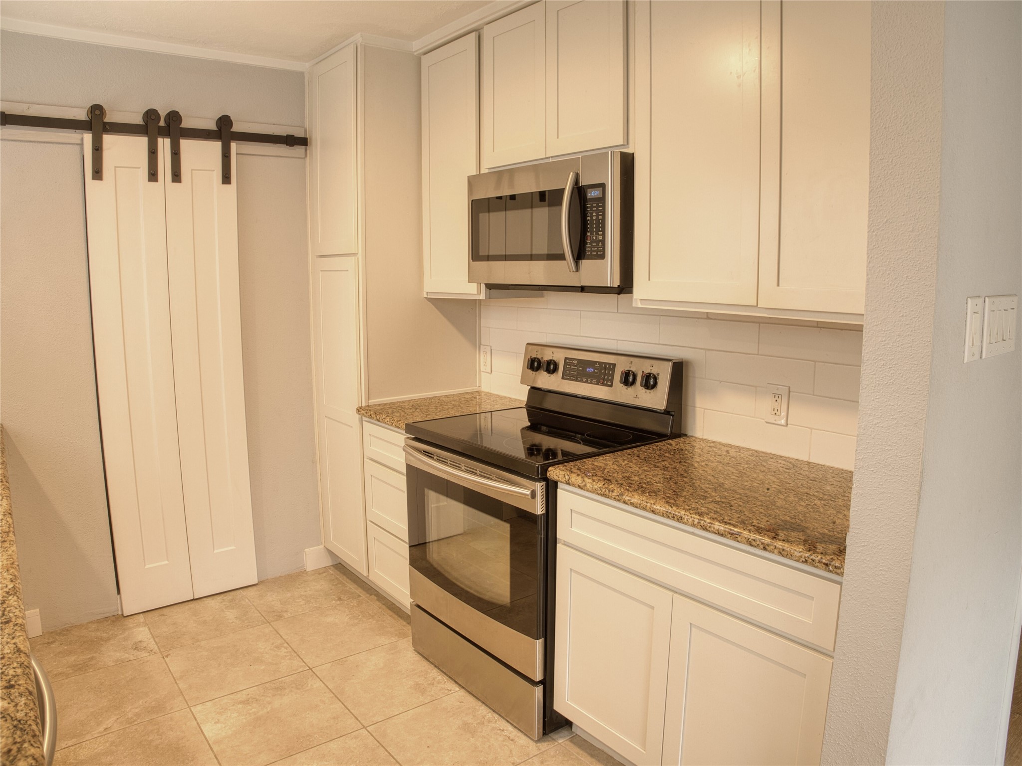 16550 Space Center Boulevard Boulevard Property Photo 9