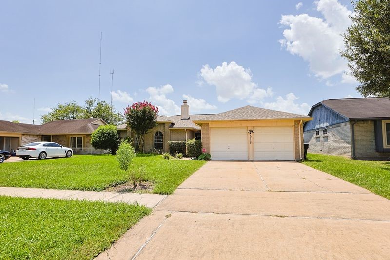 8215 Summer Quail Drive Property Photo 3