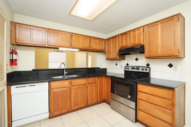 8215 Summer Quail Drive Property Photo 15