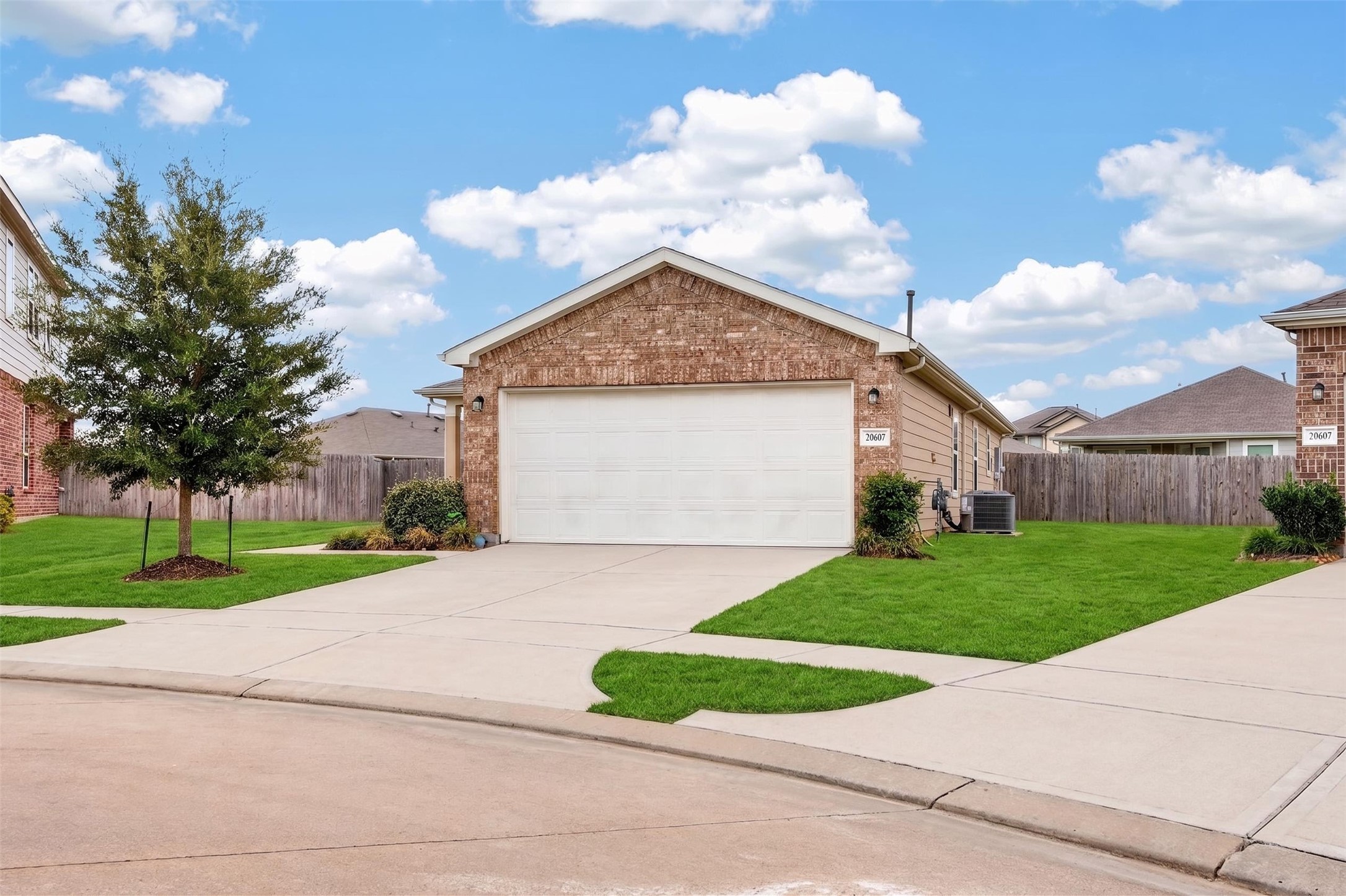 20603 Alta Fields Ct Property Photo 2
