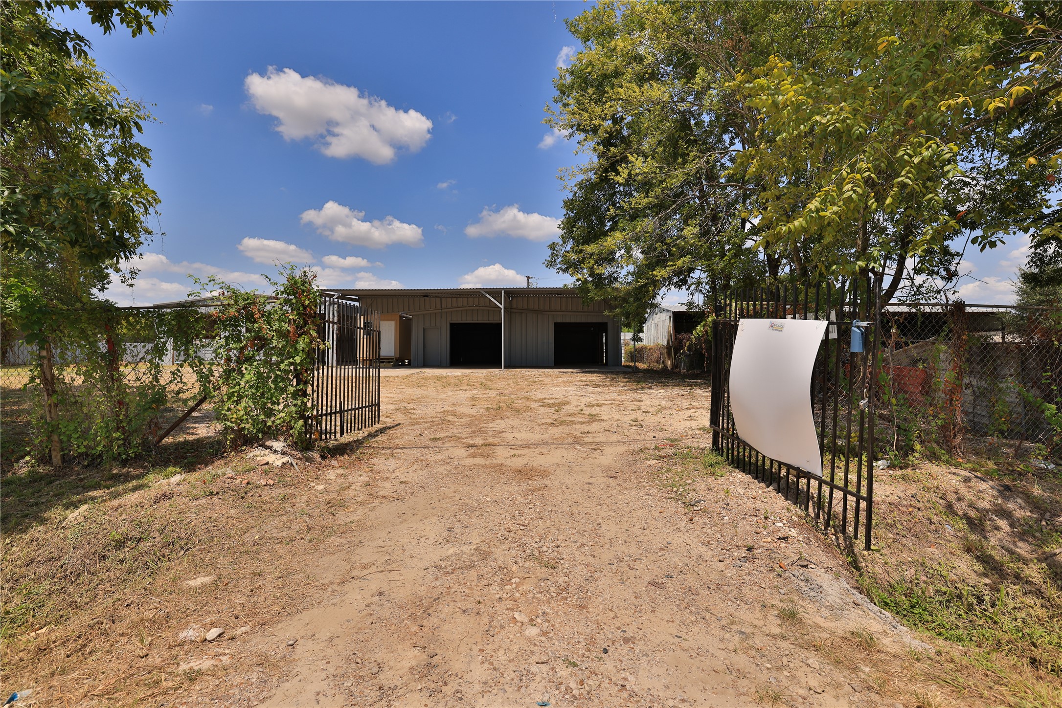 1929 Havner Lane Property Photo 2
