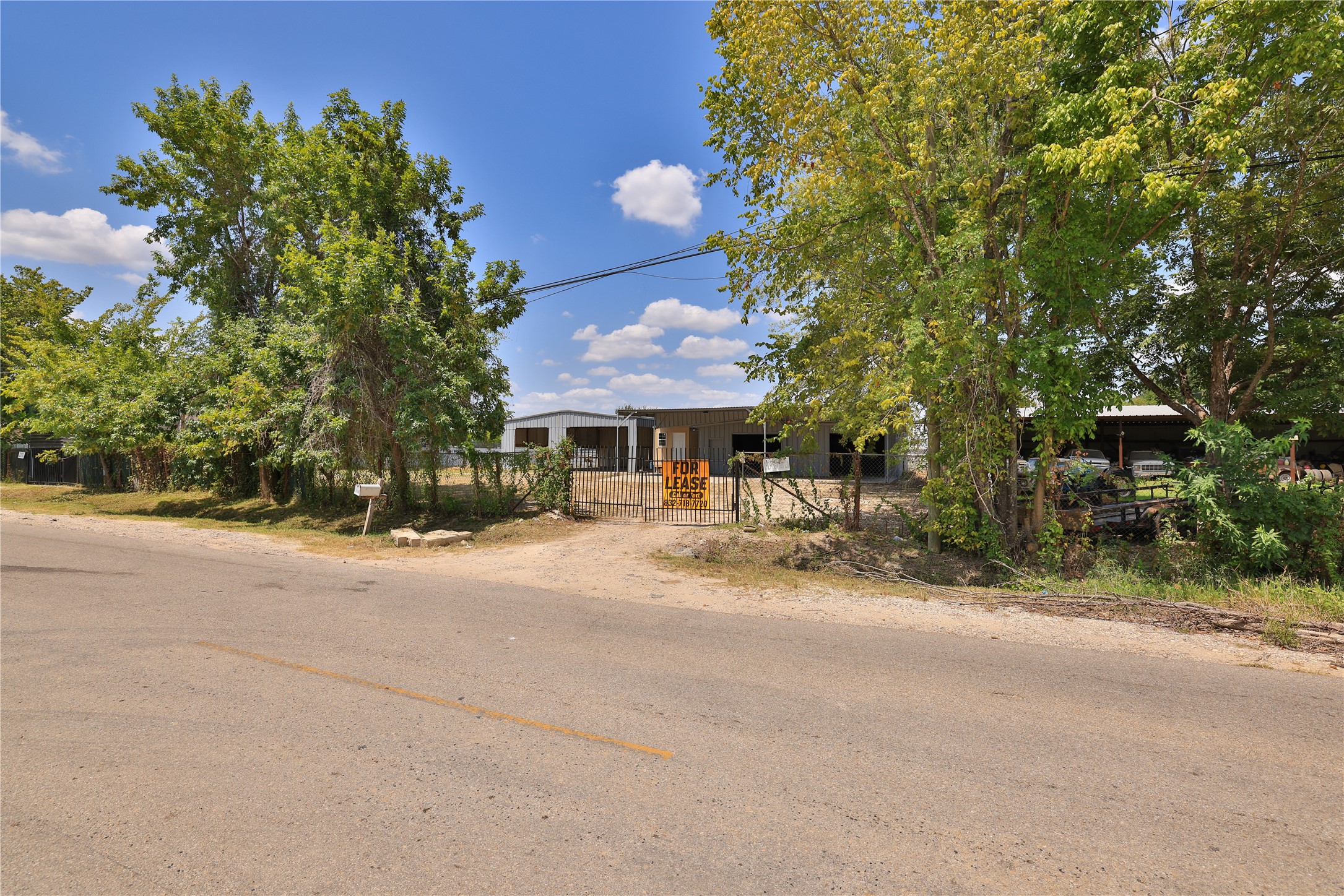 1929 Havner Lane Property Photo 3