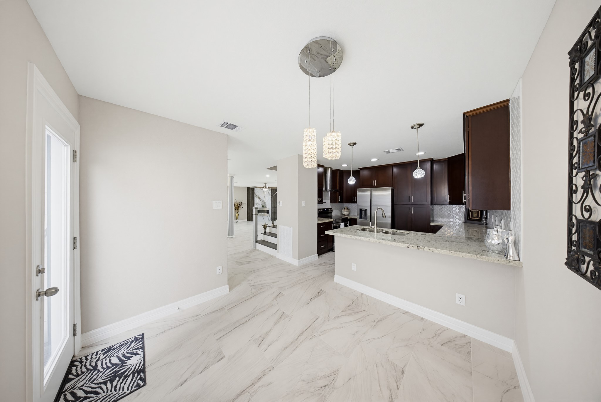 12411 Sungate Lane Property Photo 6