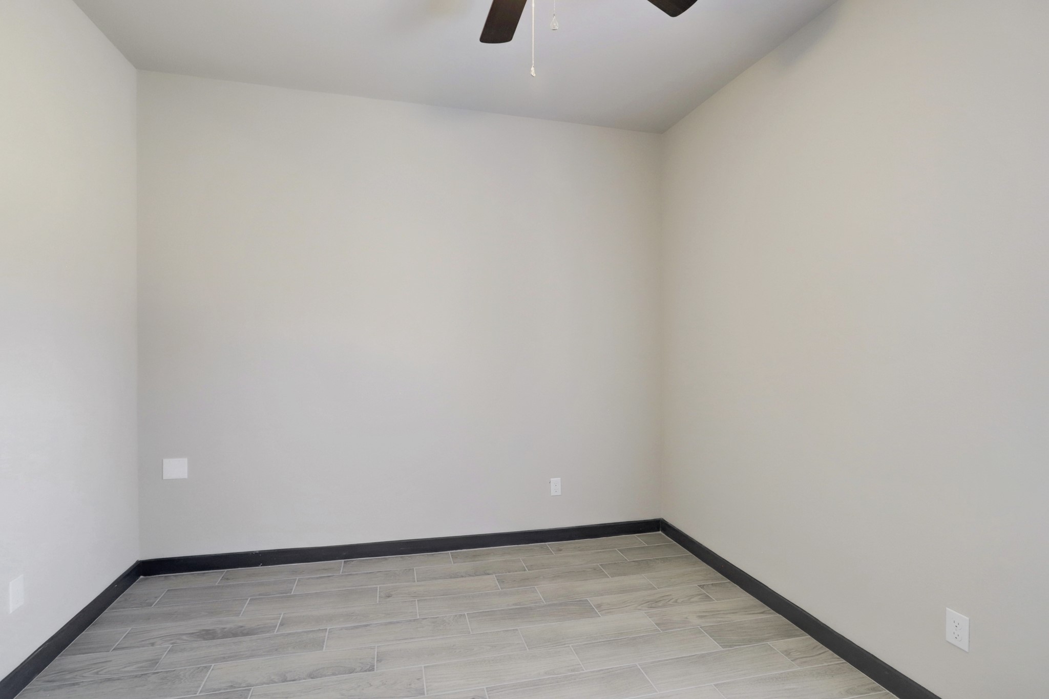 5622 Kittridge Road A Property Photo 6