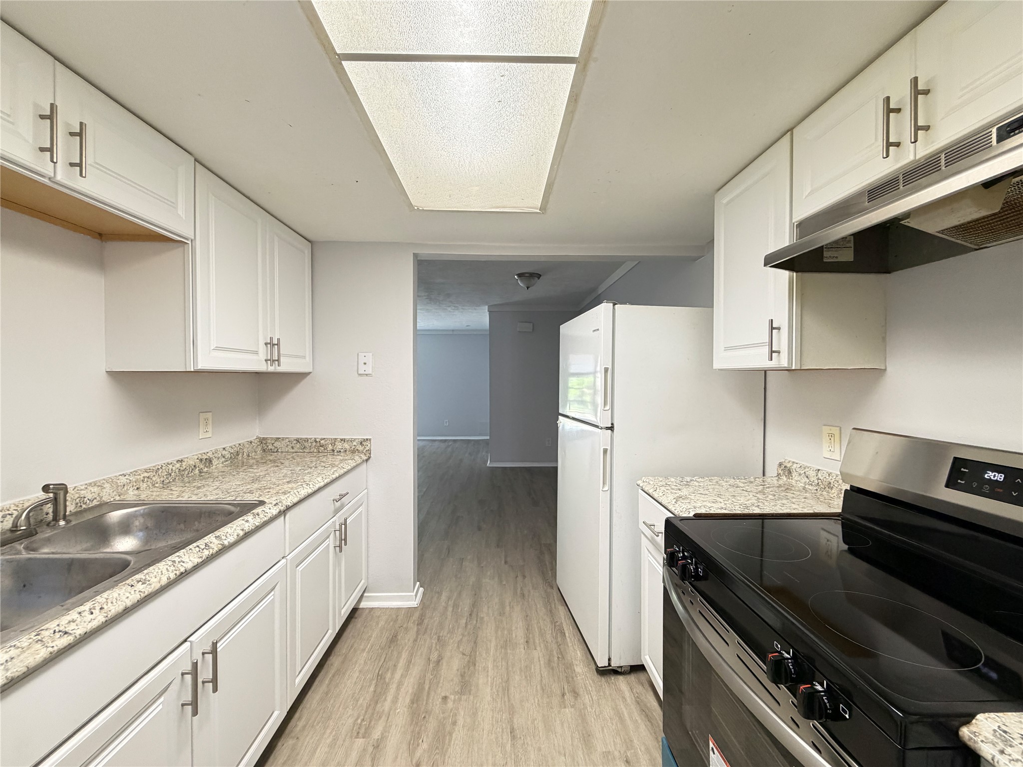 11545 Beechnut Street Property Photo 4