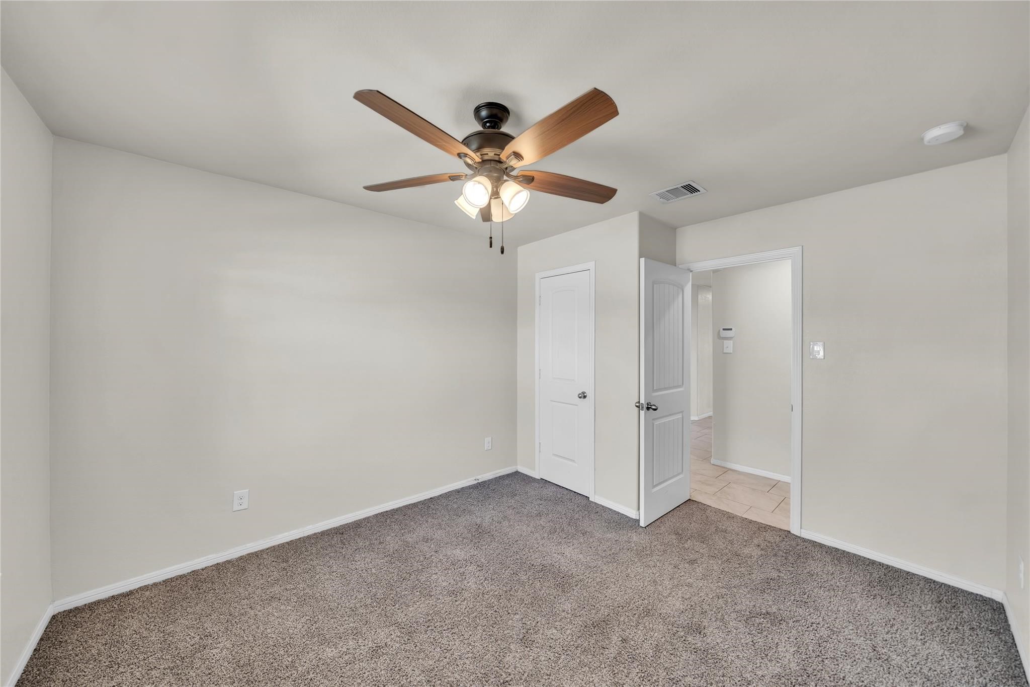 29035 Jacobs River Drive Property Photo 11