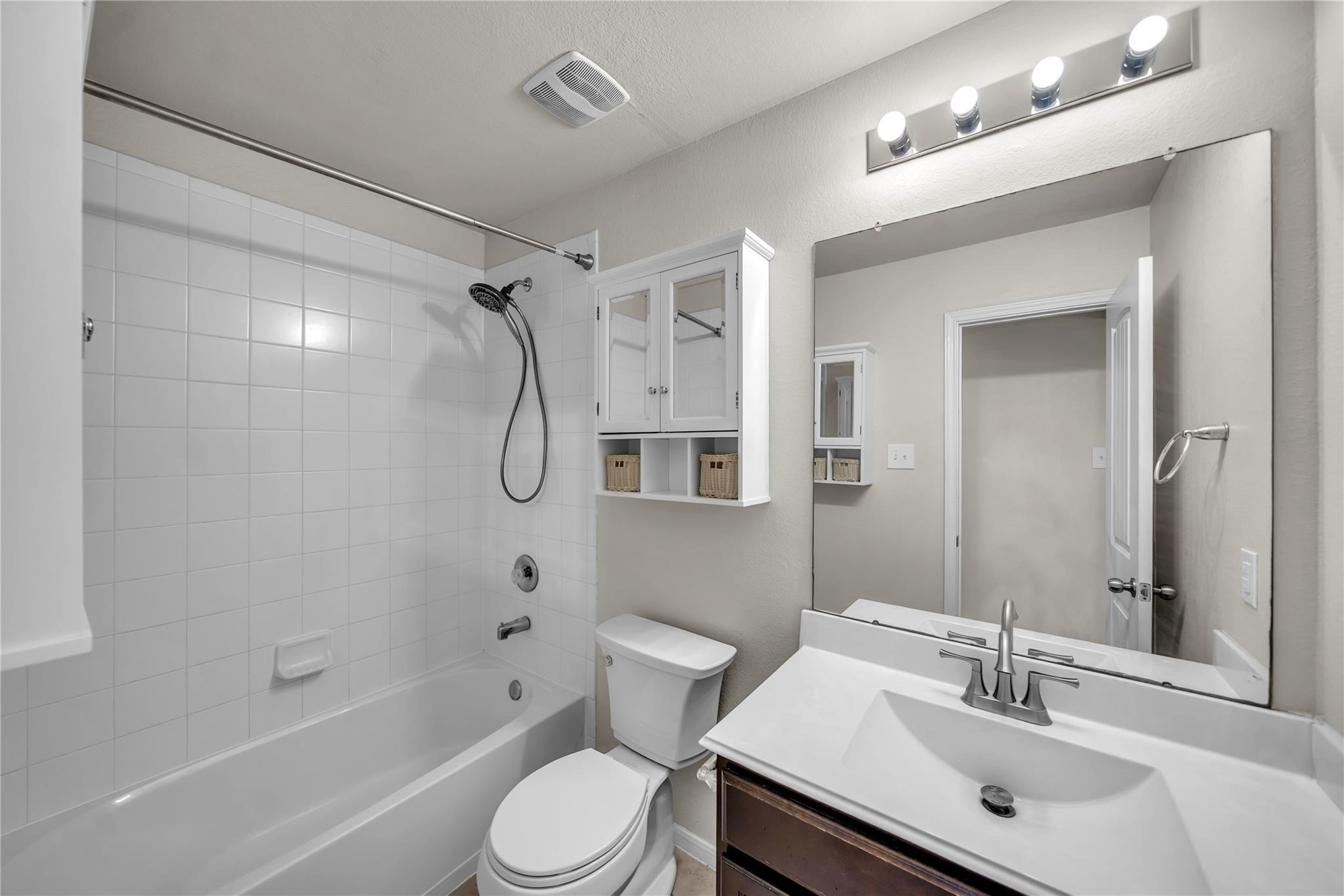 29035 Jacobs River Drive Property Photo 13