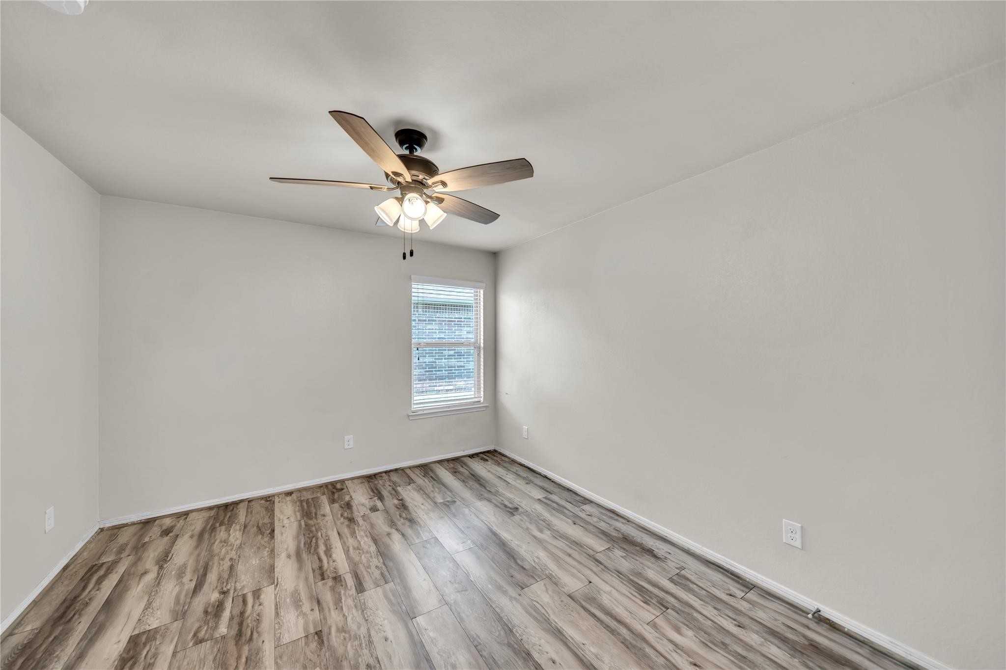 29035 Jacobs River Drive Property Photo 14