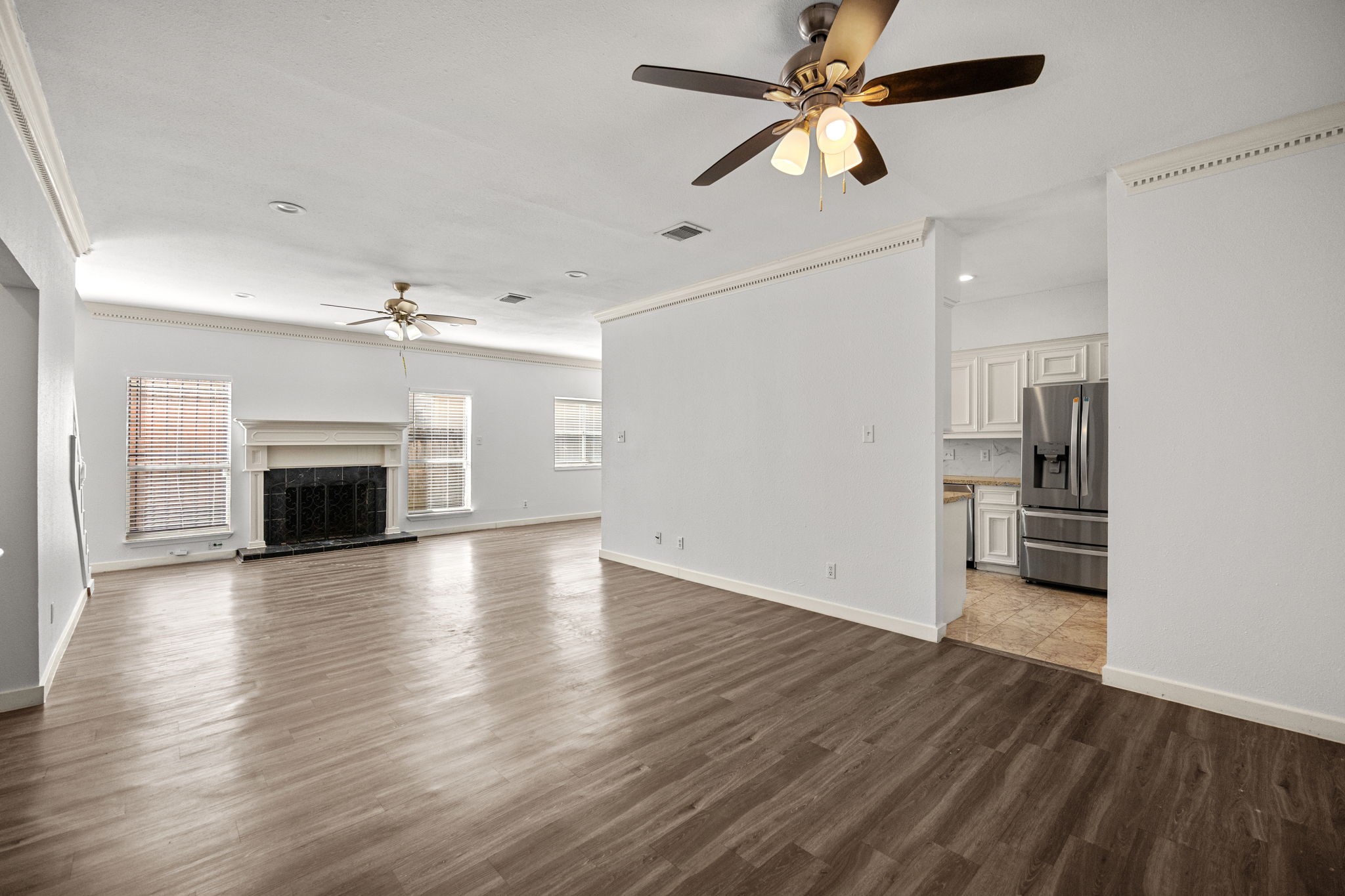8043 Oceanside Drive Property Photo 9