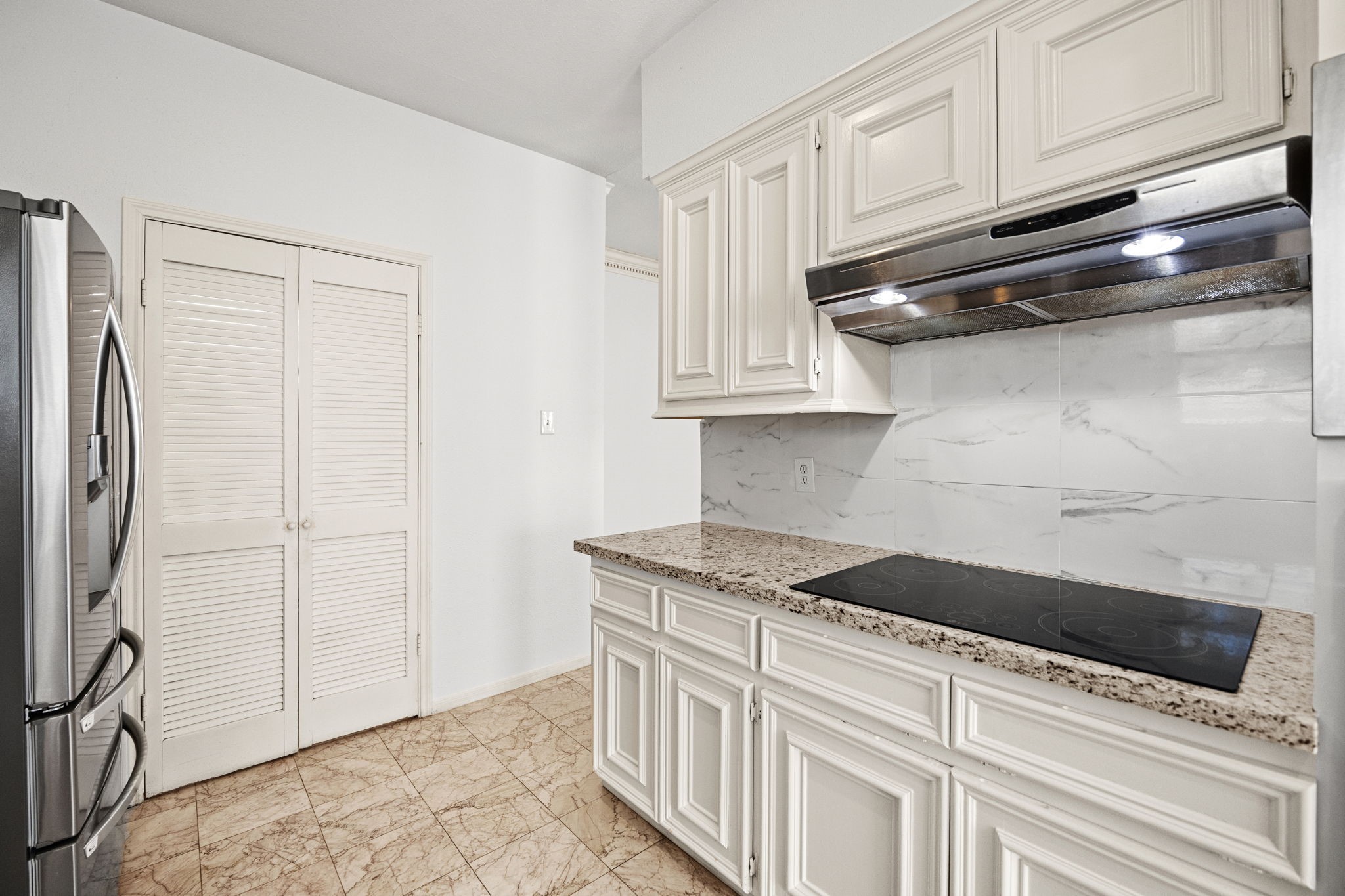 8043 Oceanside Drive Property Photo 13
