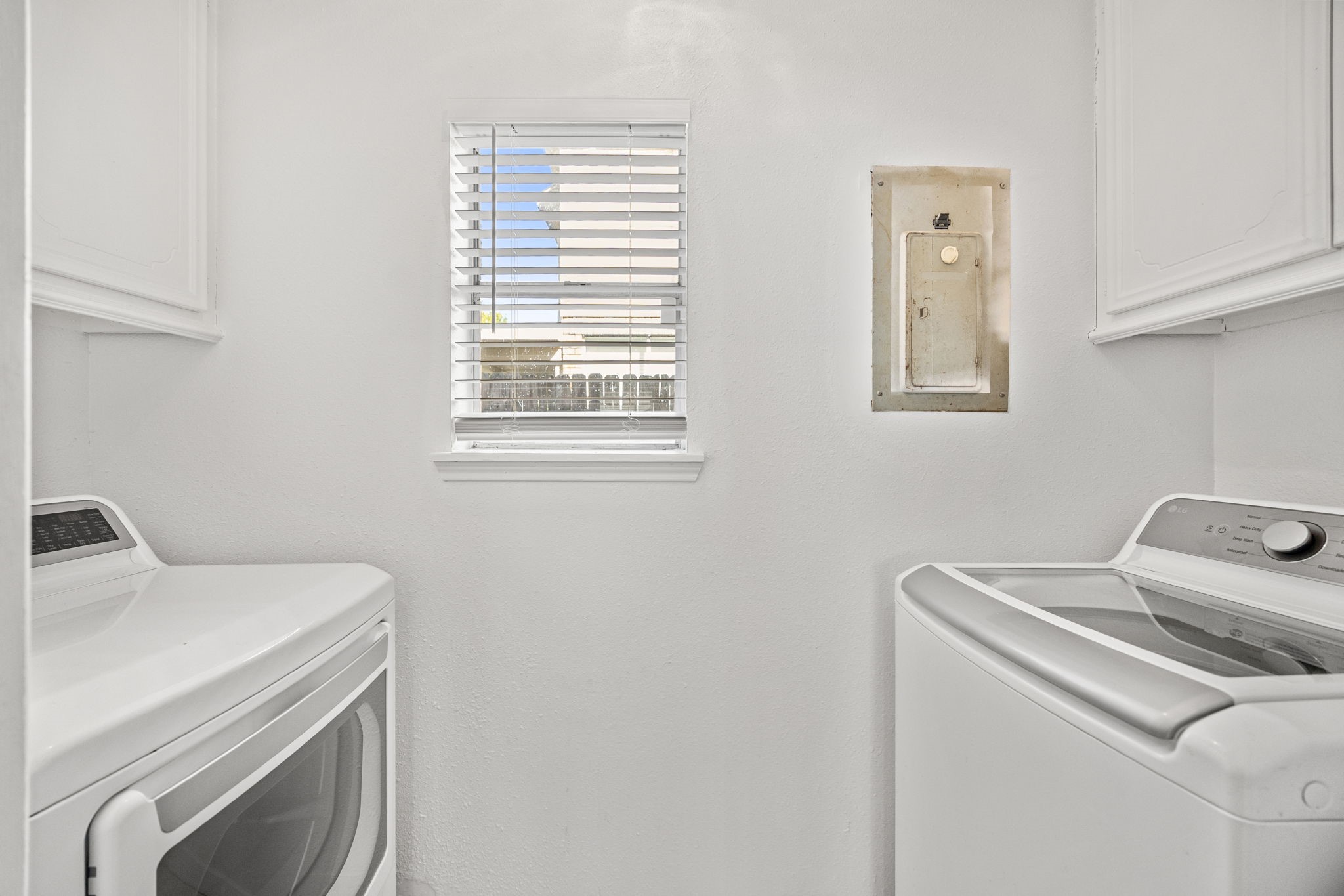 8043 Oceanside Drive Property Photo 17