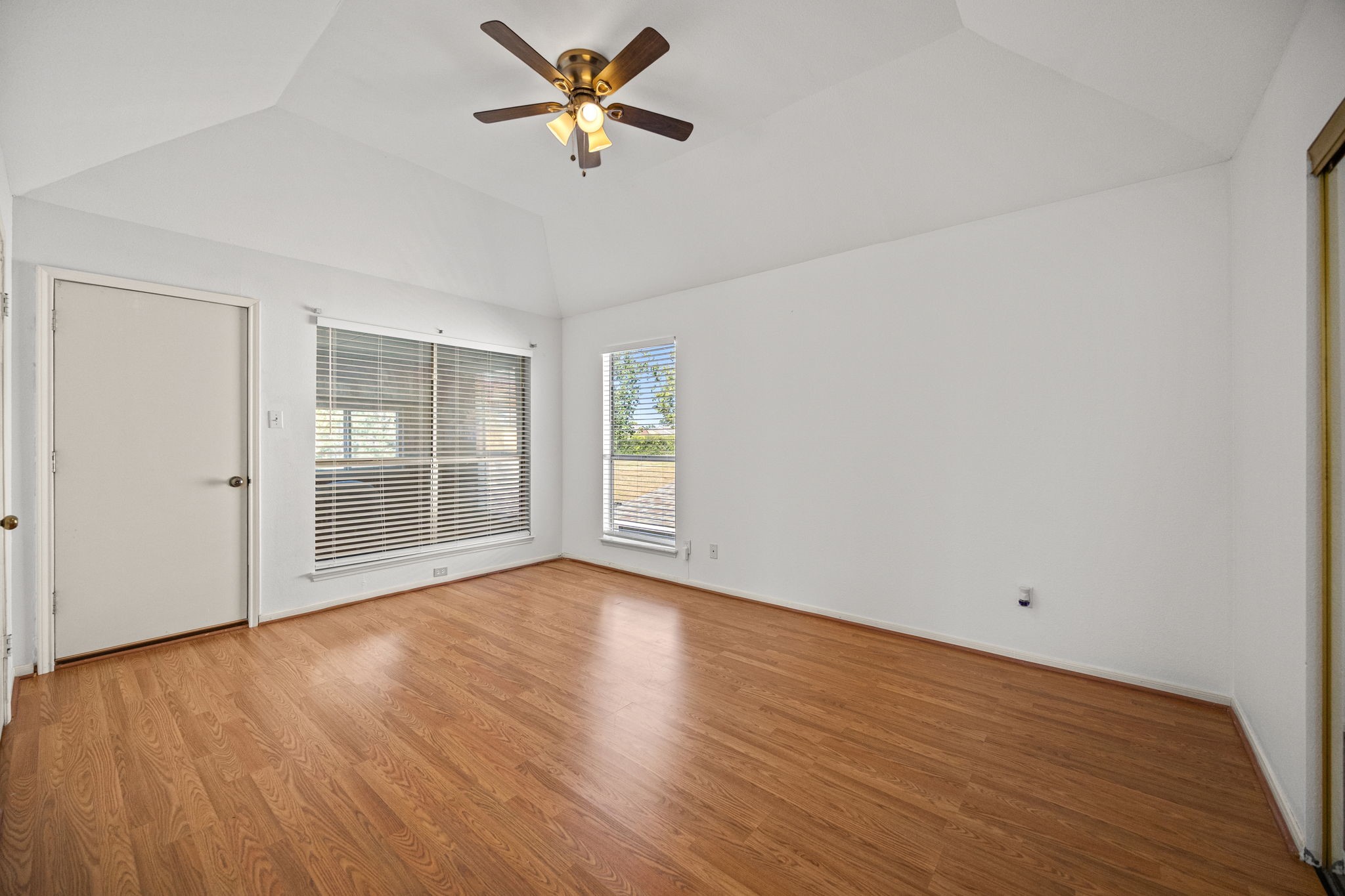 8043 Oceanside Drive Property Photo 19
