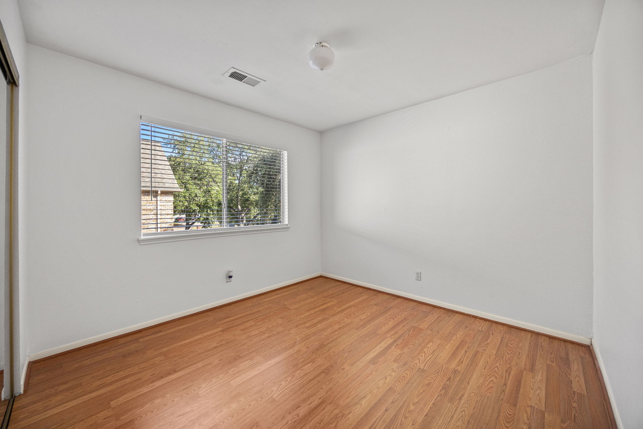 8043 Oceanside Drive Property Photo 25