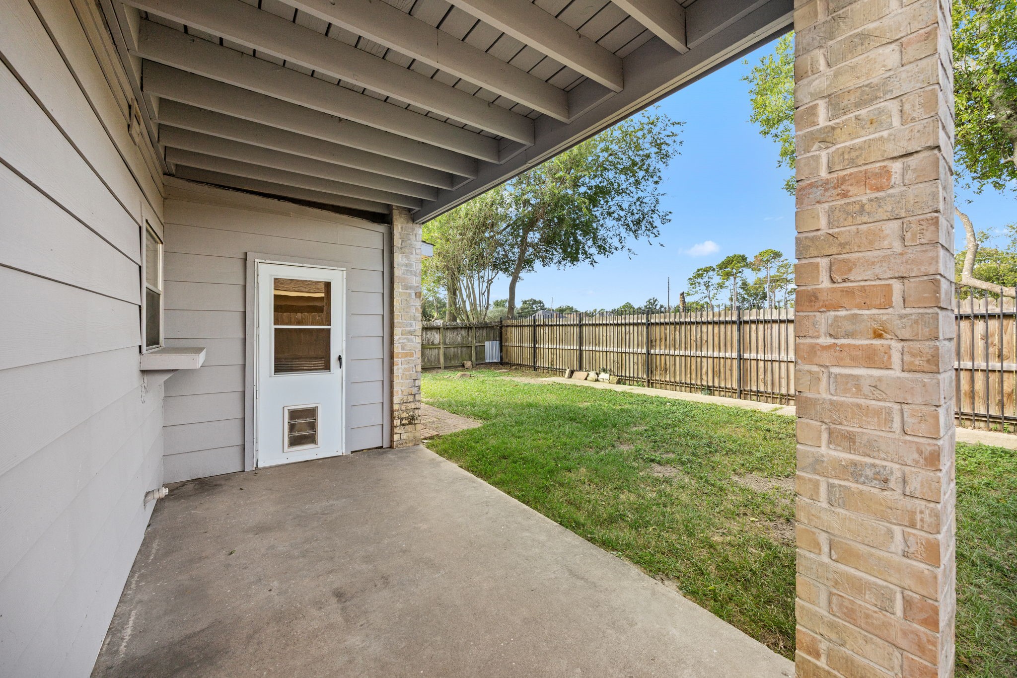 8043 Oceanside Drive Property Photo 29