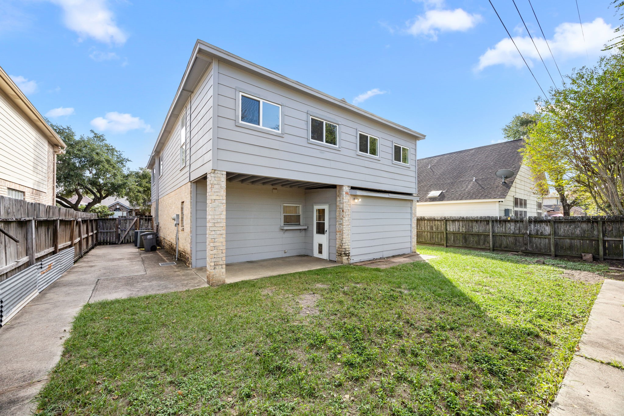 8043 Oceanside Drive Property Photo 30