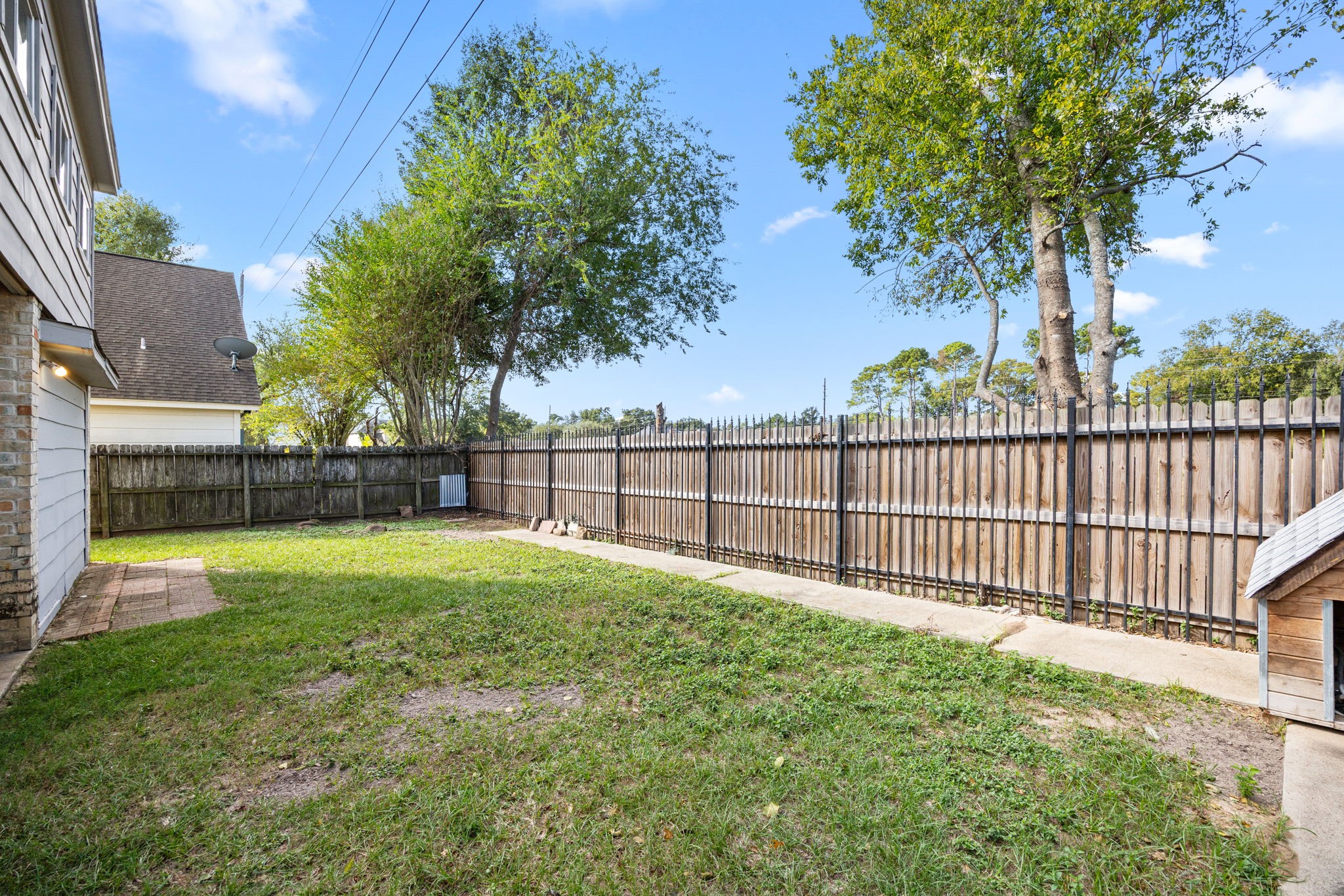 8043 Oceanside Drive Property Photo 32